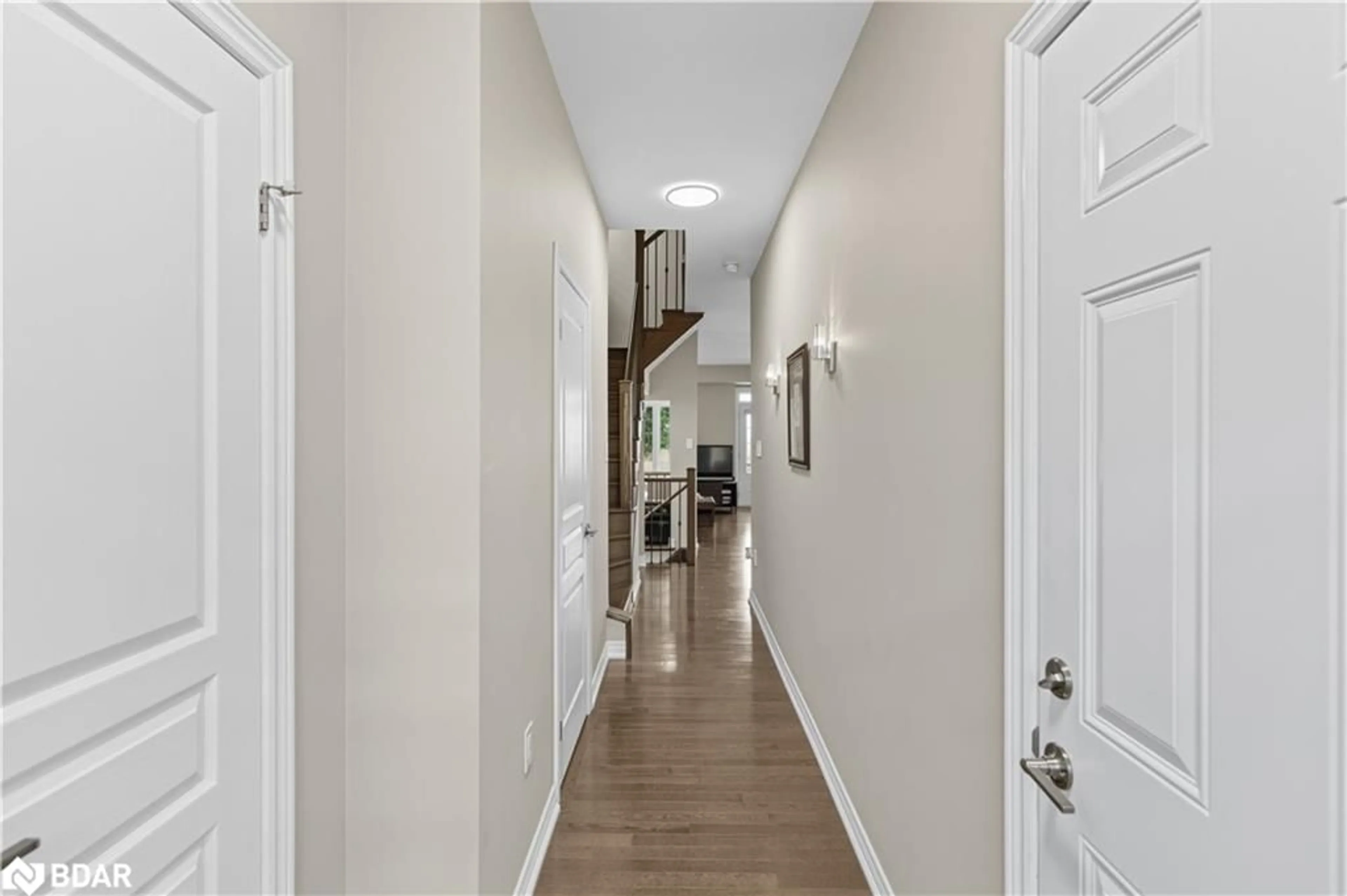 Indoor entryway for 515 Winston Road Rd #67, Grimsby Ontario L3M 4E8