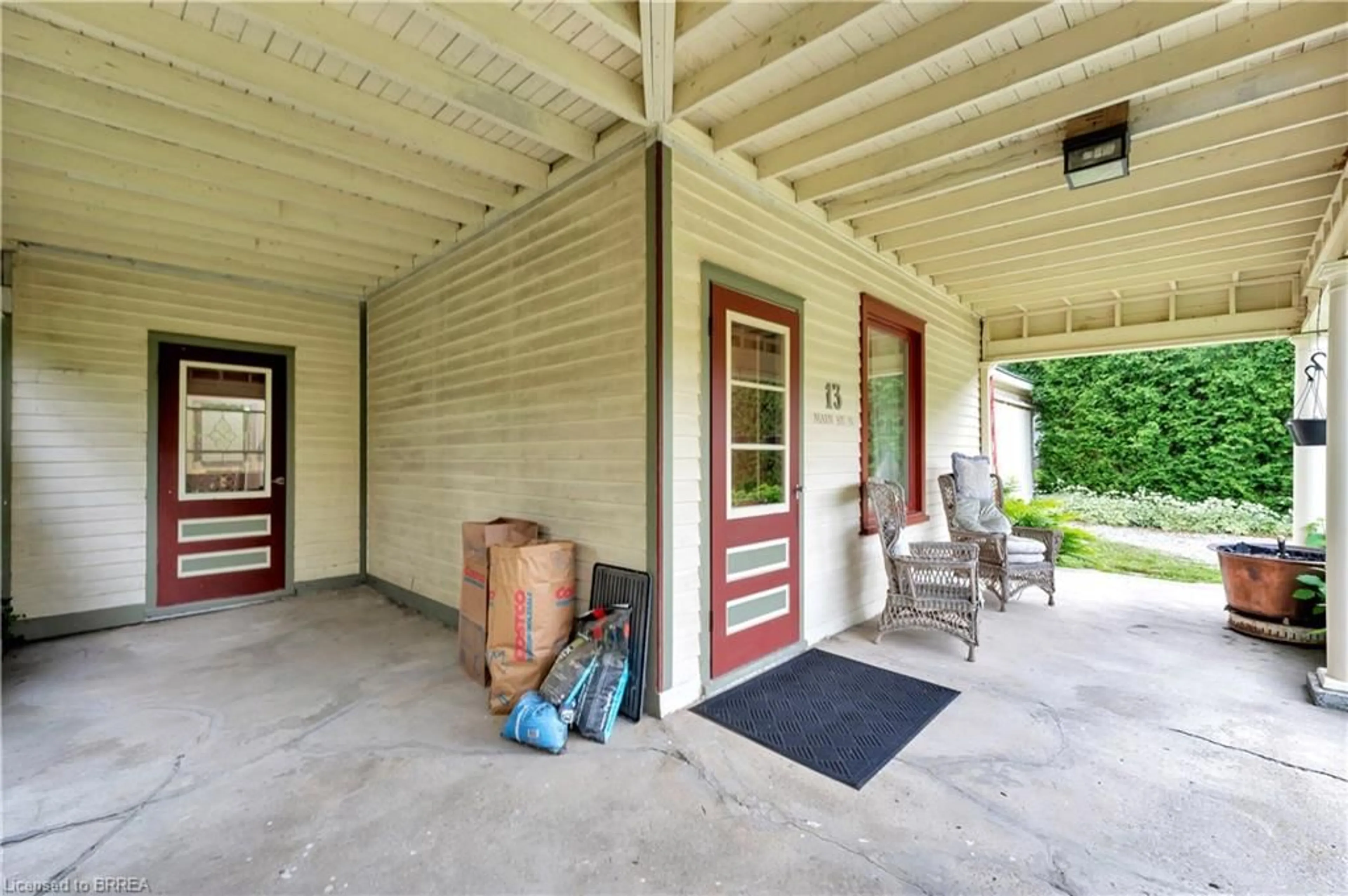Indoor entryway for 13 Main St, St. George Ontario N0E 1N0
