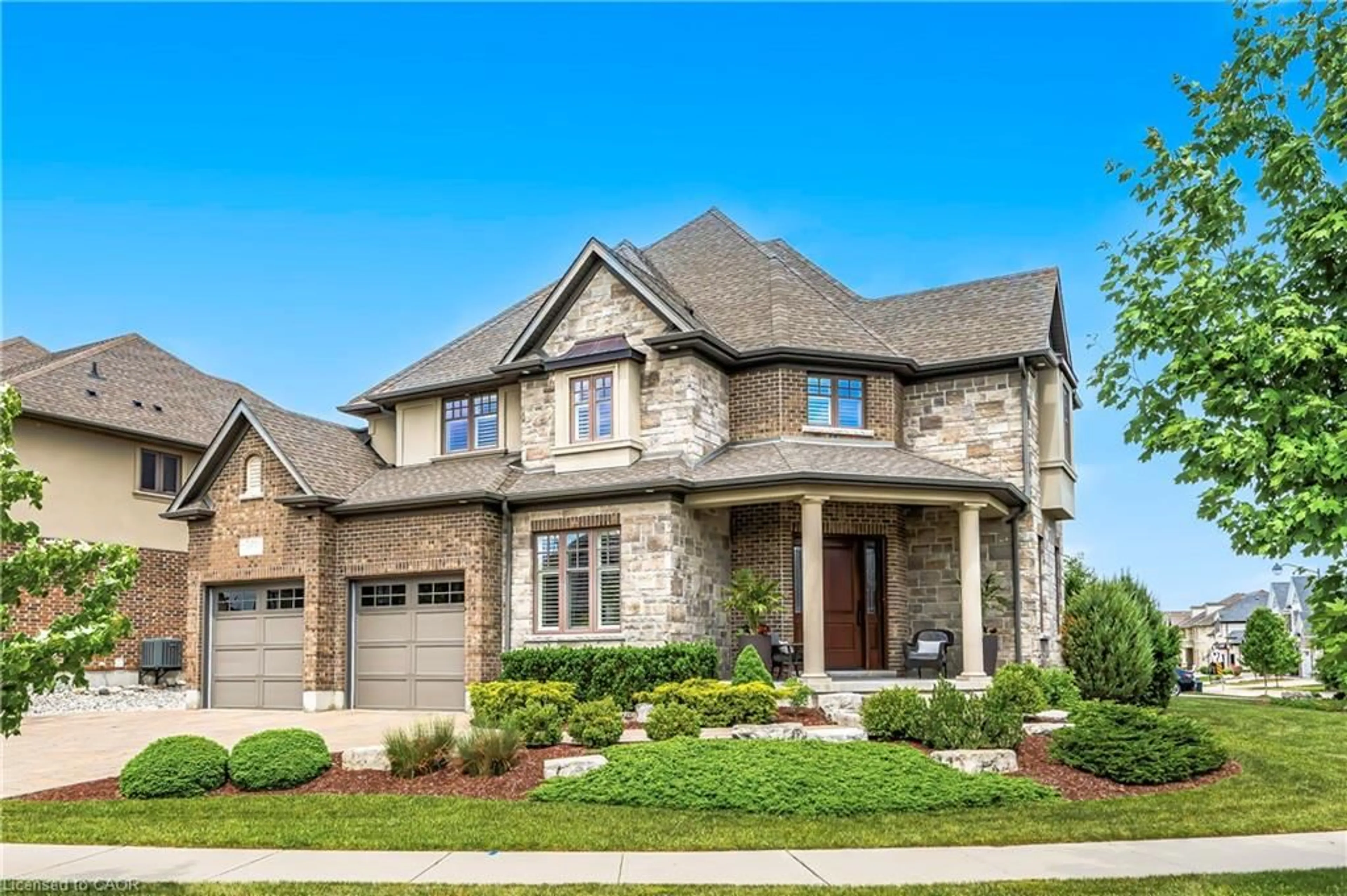 Home with brick exterior material, street for 546 Manor Ridge Cres, Waterloo Ontario N2K 0B4