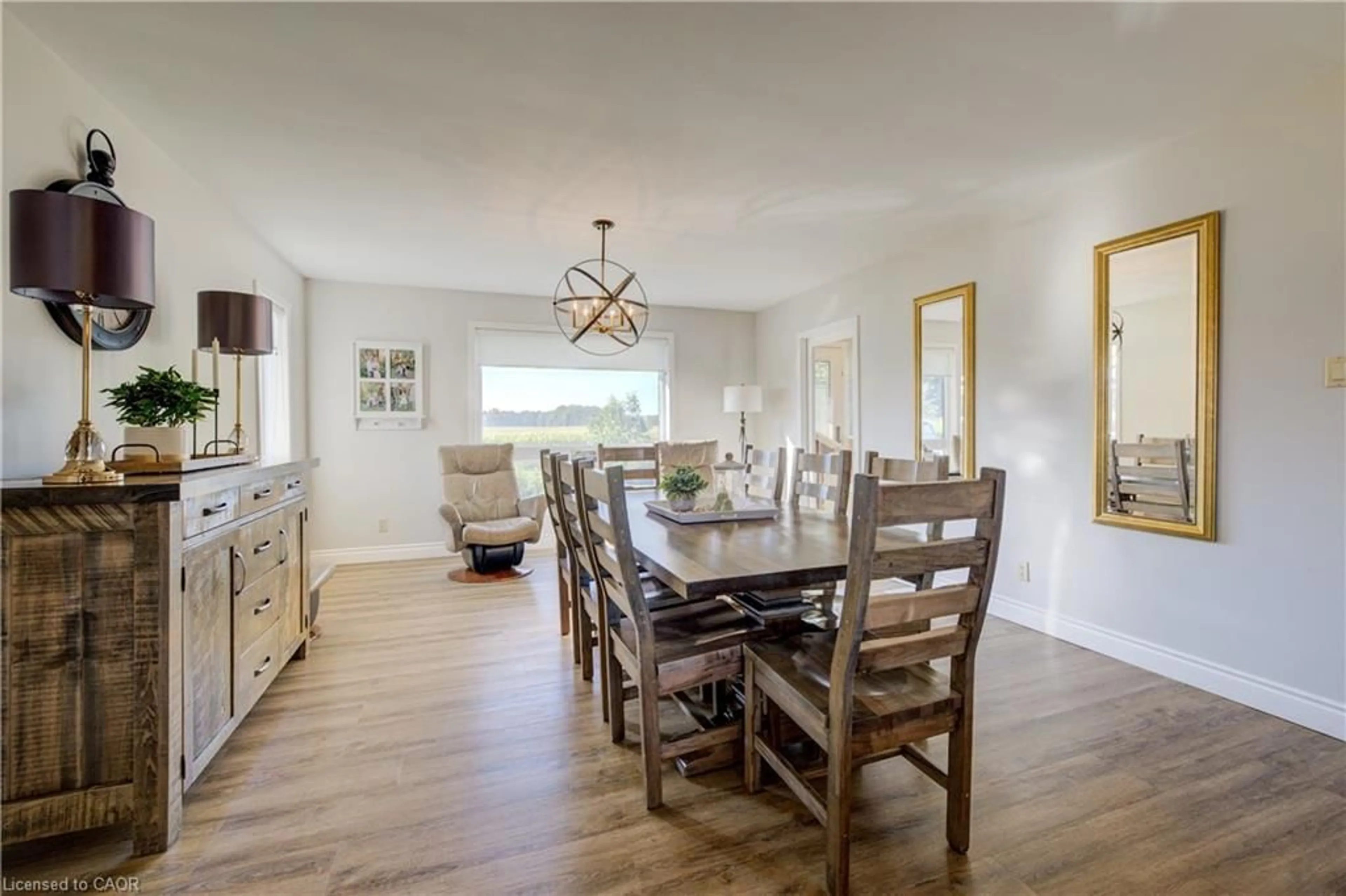 Dining room, wood/laminate floor for 129 Windham Road 2 St, Delhi Ontario N0J 1P0