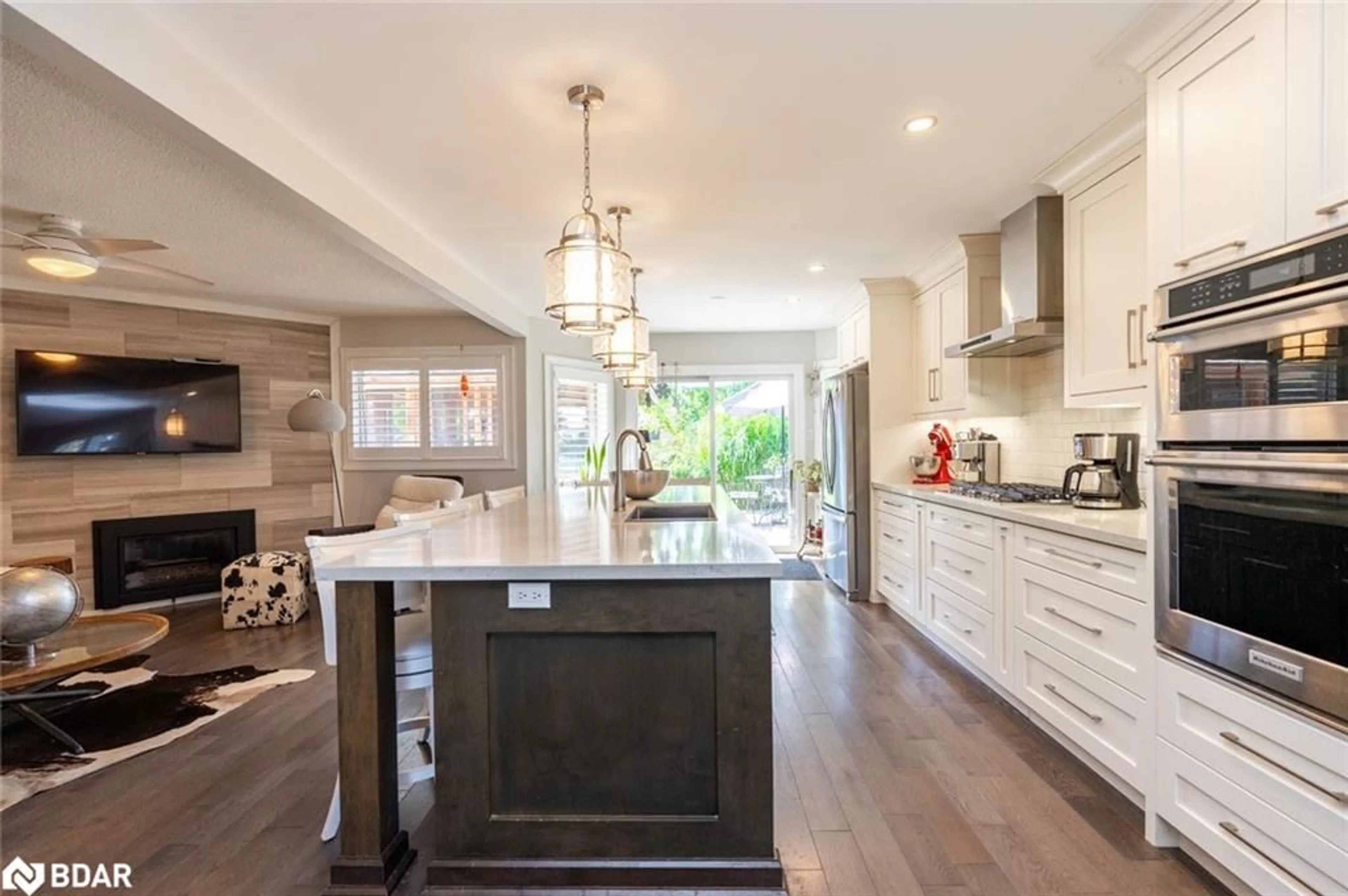 Open concept kitchen, unknown for 1 Lilac Lane, Midhurst Ontario L9X 0N4
