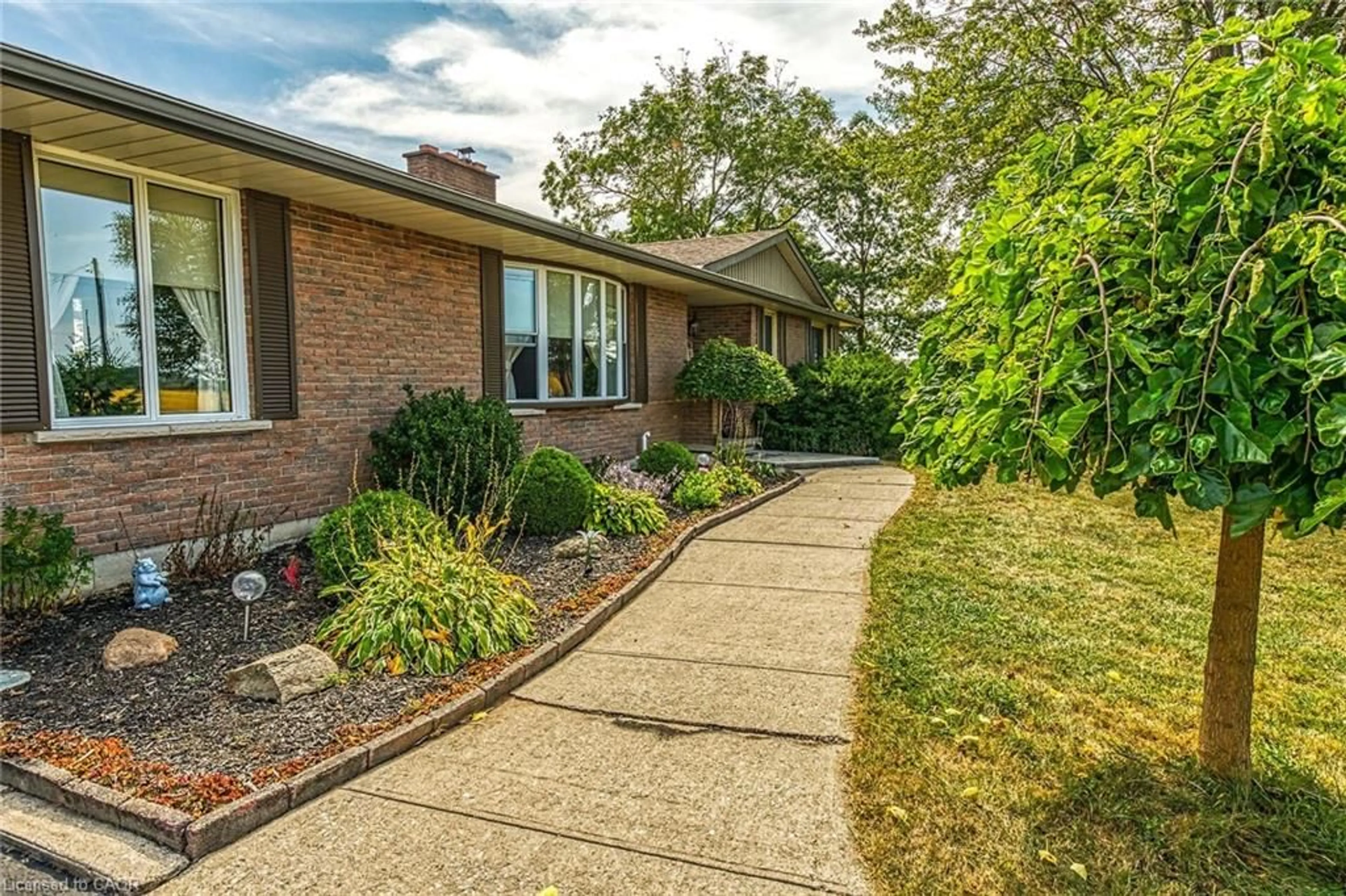Home with brick exterior material, street for 484 Hald-Dunn Townline Rd, Dunnville Ontario N1A 2W3