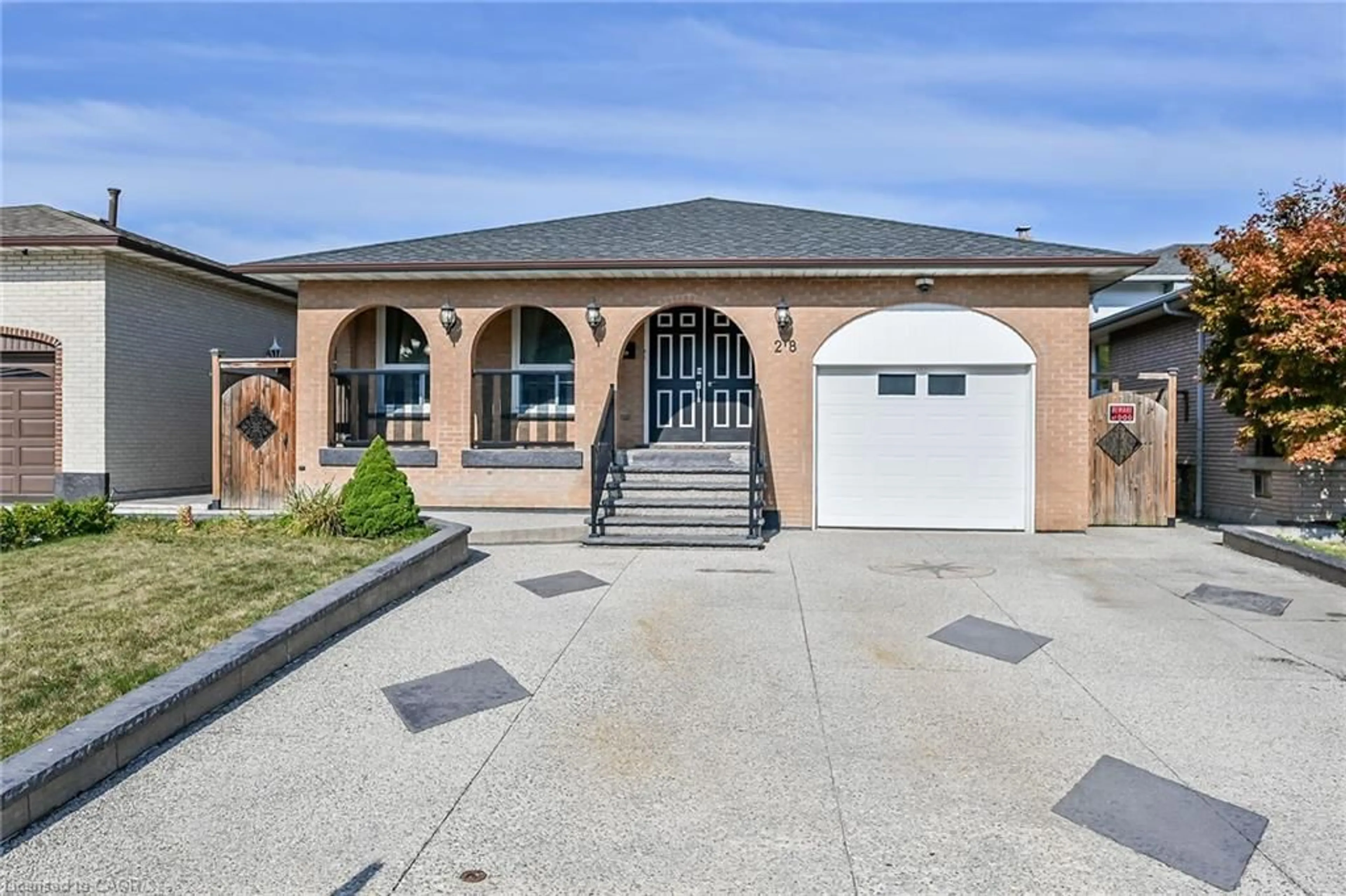 Home with brick exterior material, street for 28 Tara Crt, Hamilton Ontario L8K 6E6