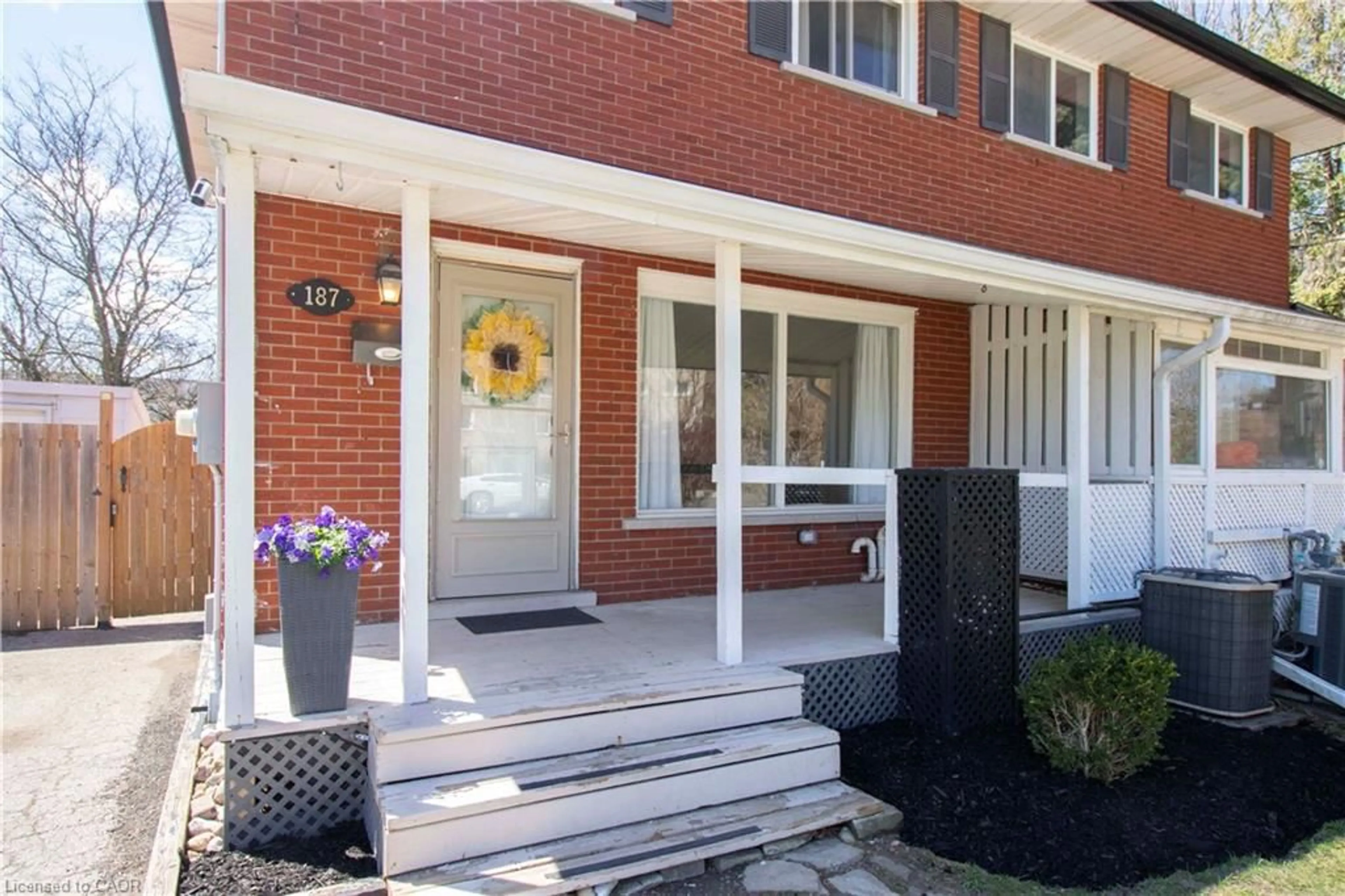 Home with brick exterior material, street for 187 Clover Pl, Kitchener Ontario N2A 1P3