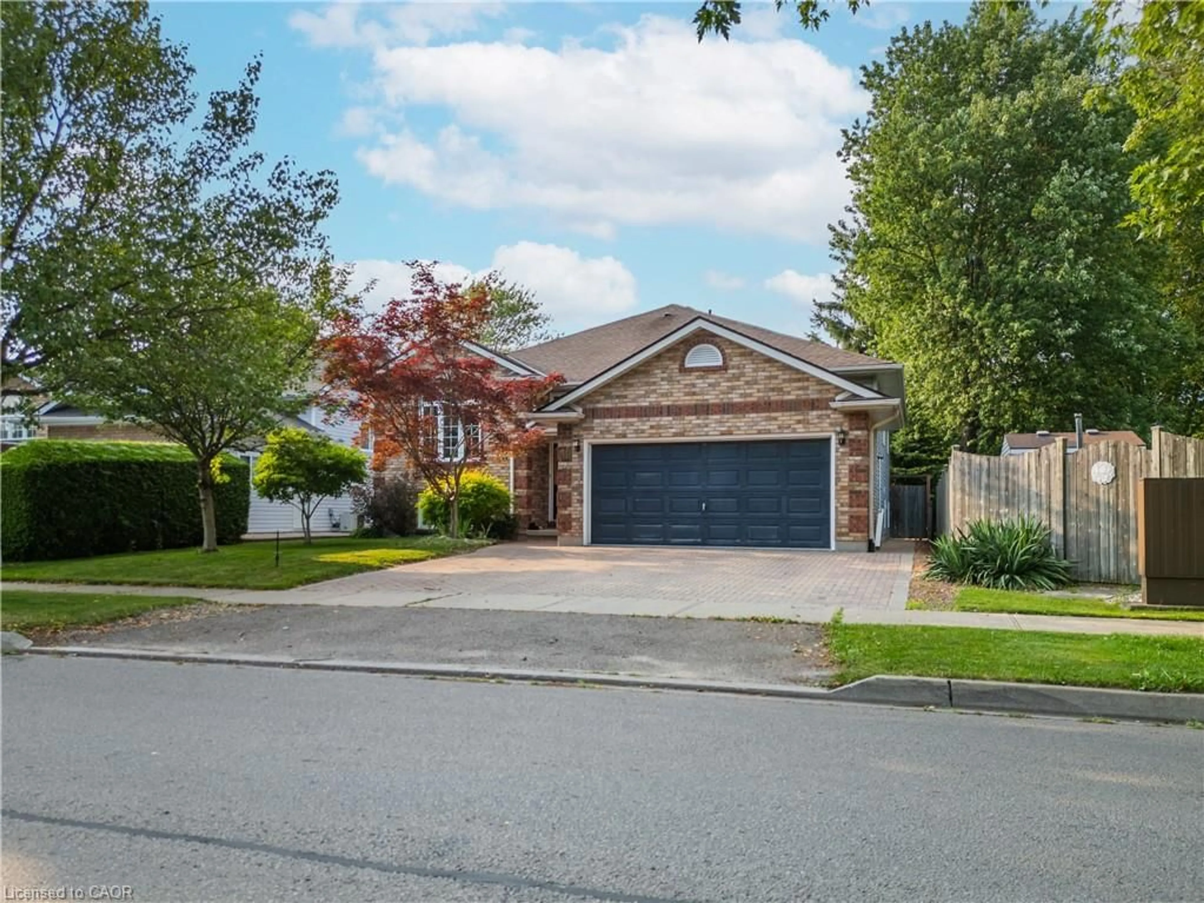 Home with brick exterior material, street for 40 Balsam St, Welland Ontario L3C 7H2