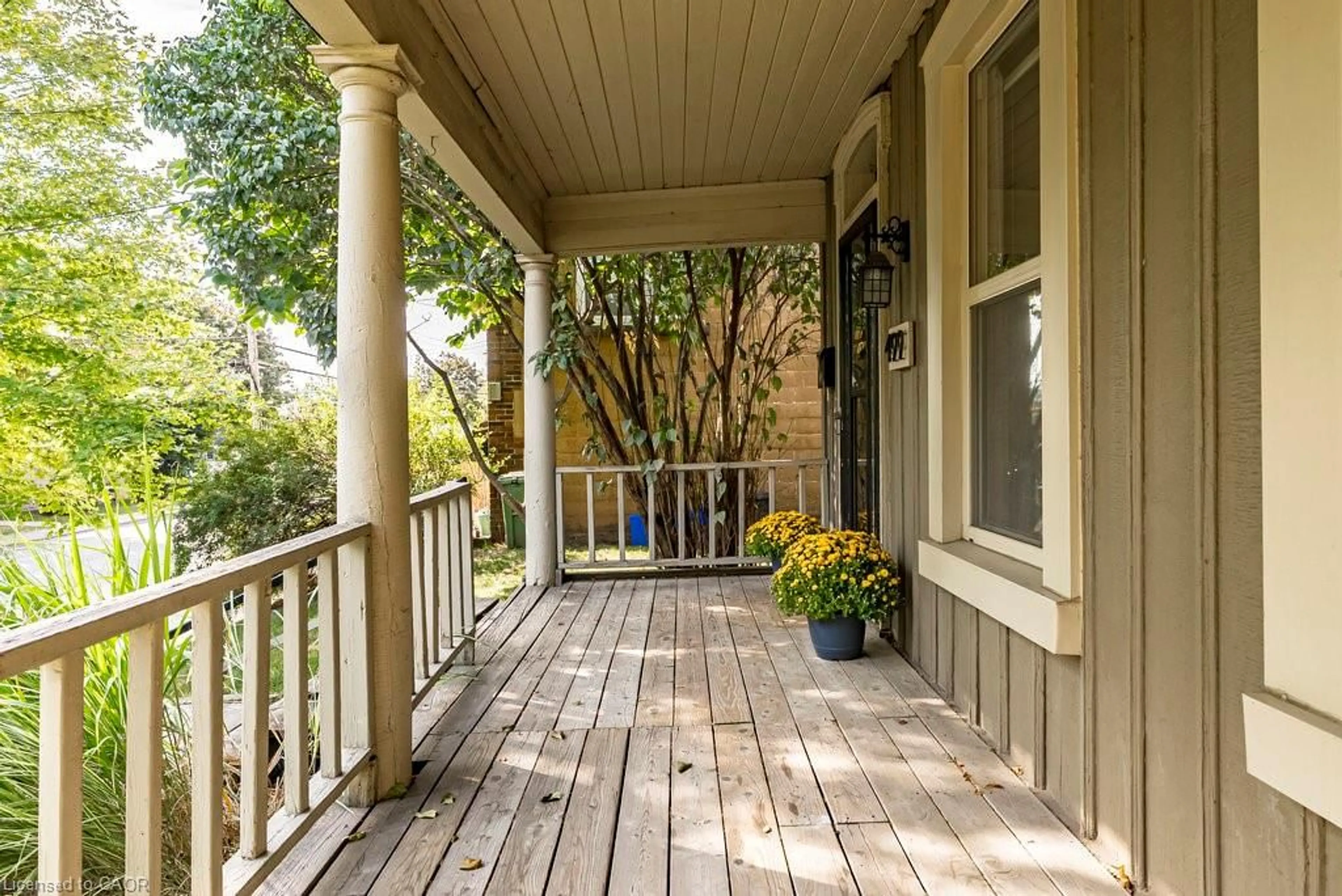 Patio, street for 499 Hughson St, Hamilton Ontario L8L 4N8