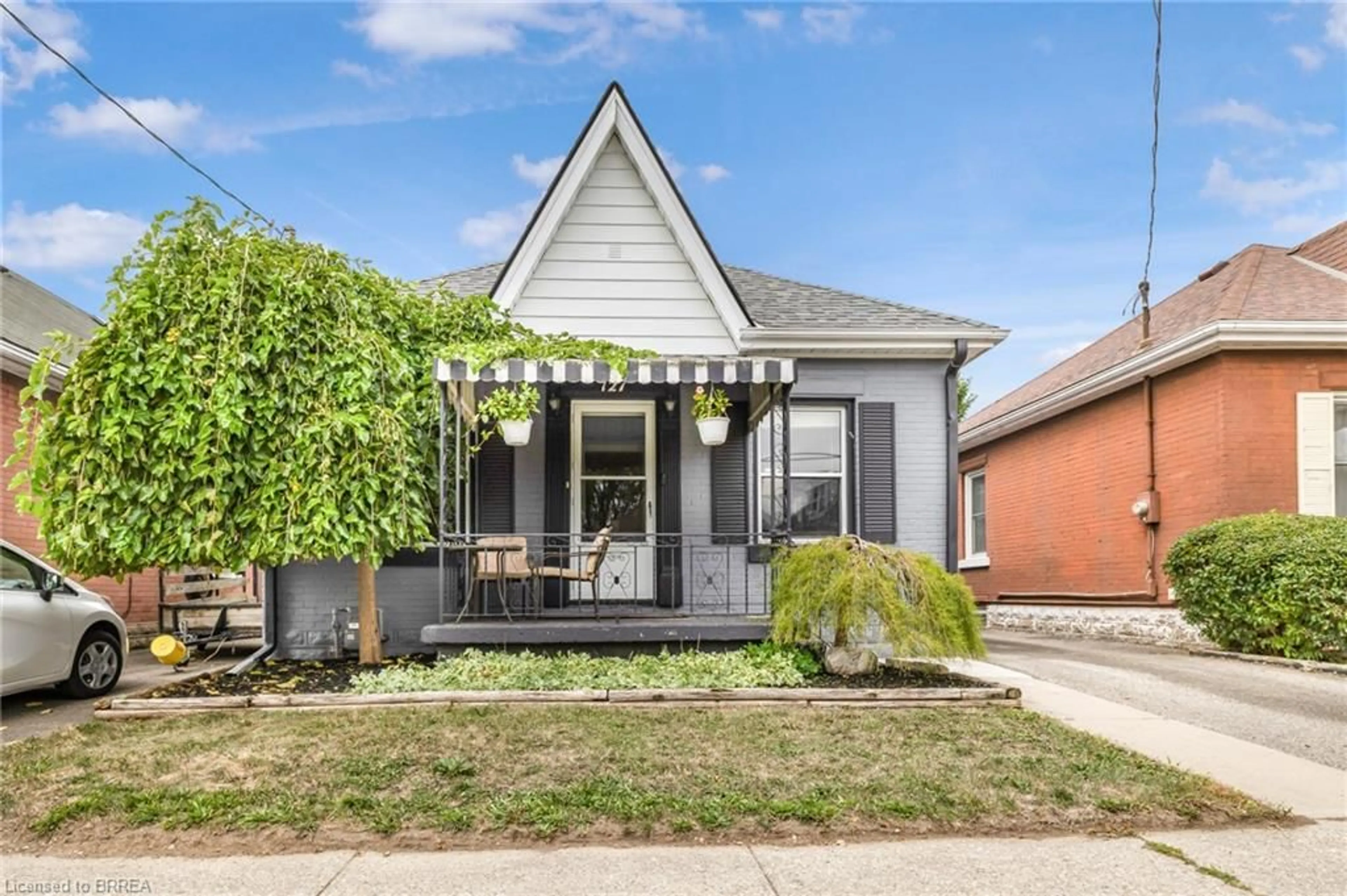 Home with brick exterior material, street for 127 Superior St, Brantford Ontario N3S 2L1