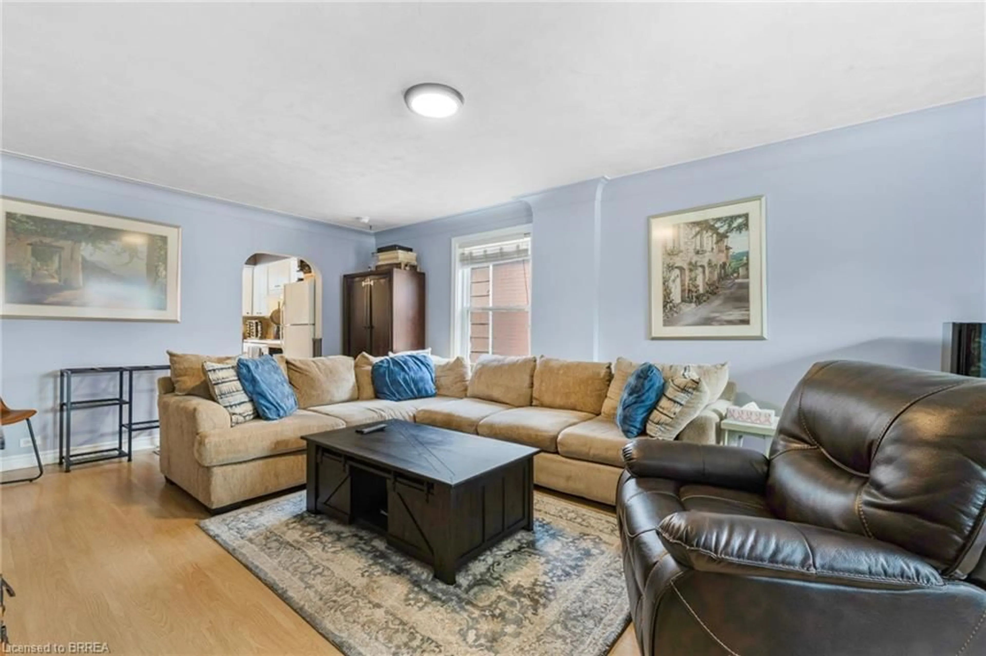 Living room with furniture, unknown for 127 Superior St, Brantford Ontario N3S 2L1
