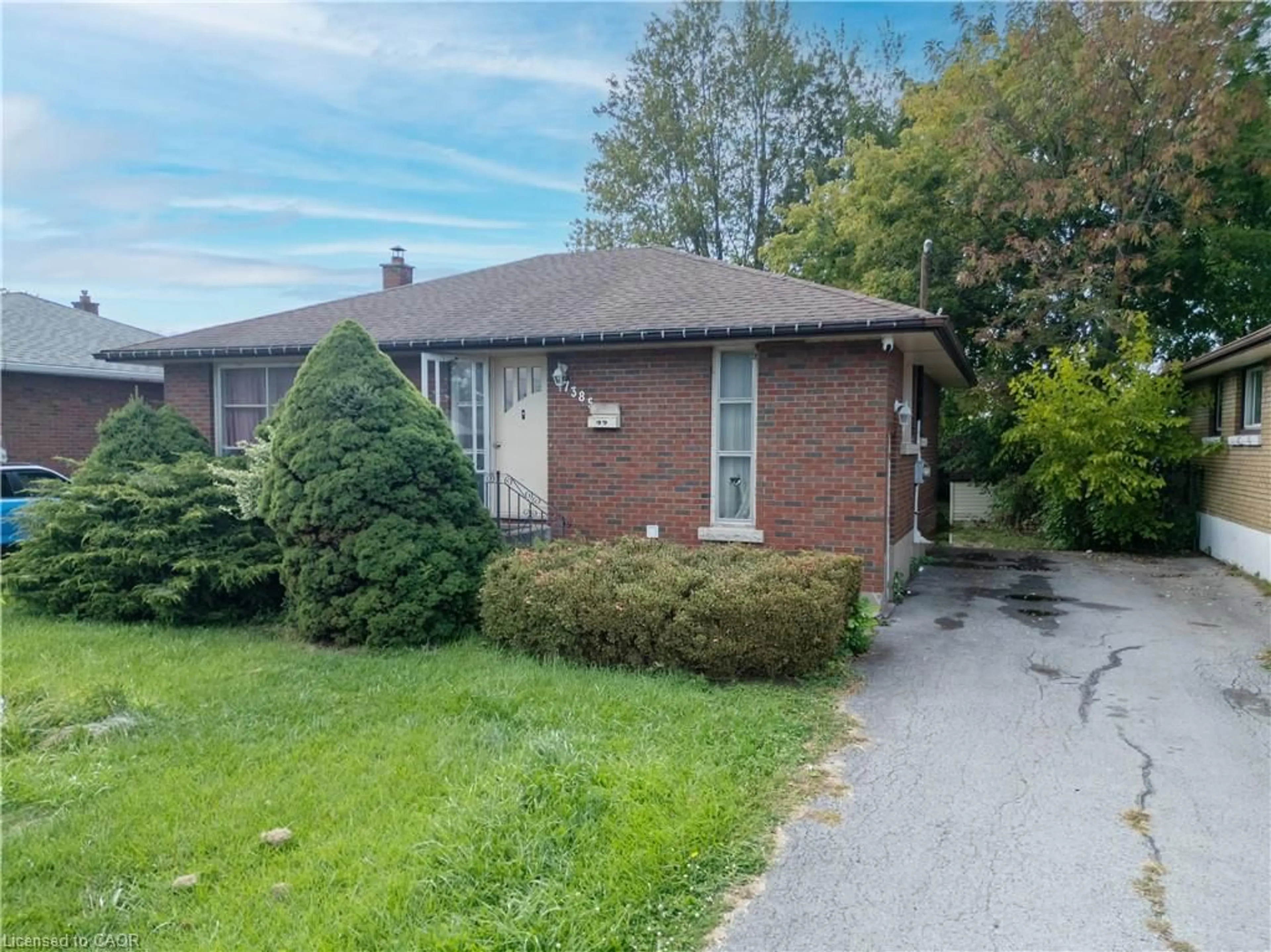 Home with brick exterior material, street for 7385 Fern Ave, Niagara Falls Ontario L2G 5H4