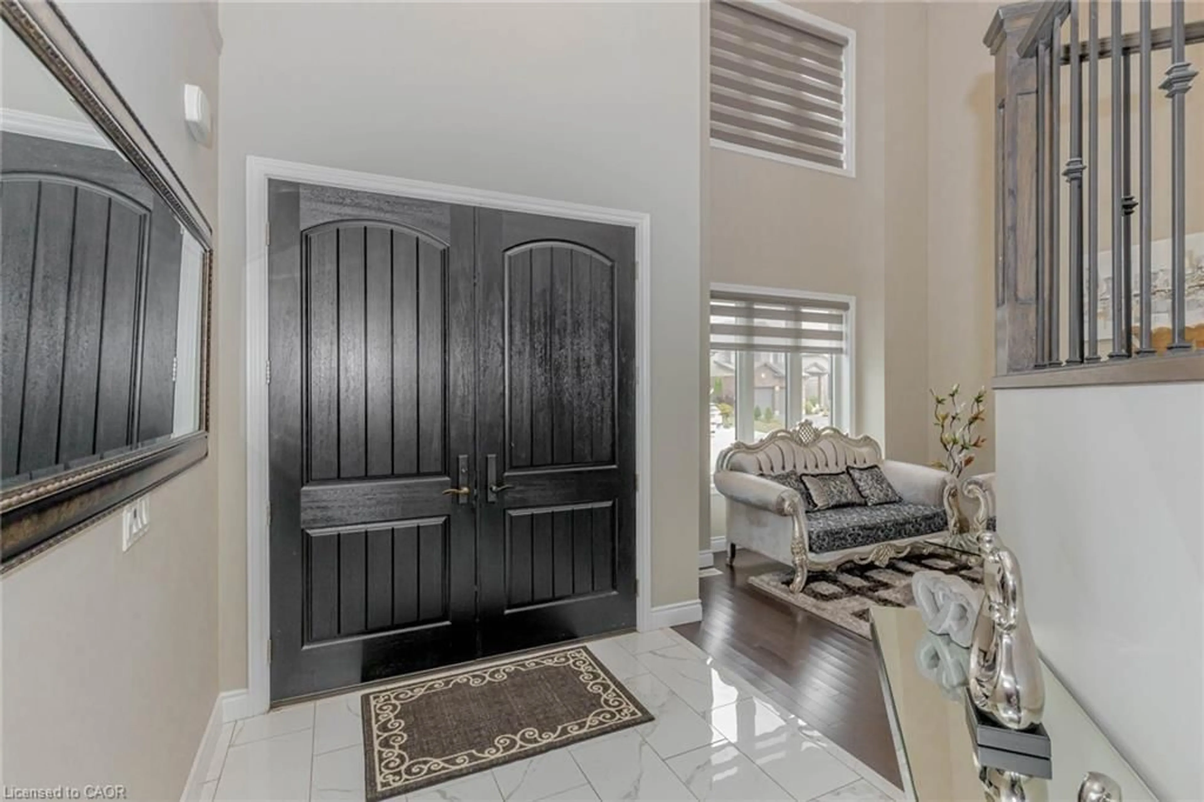 Indoor entryway for 263 Wedgewood Dr, Woodstock Ontario N4T 0J1
