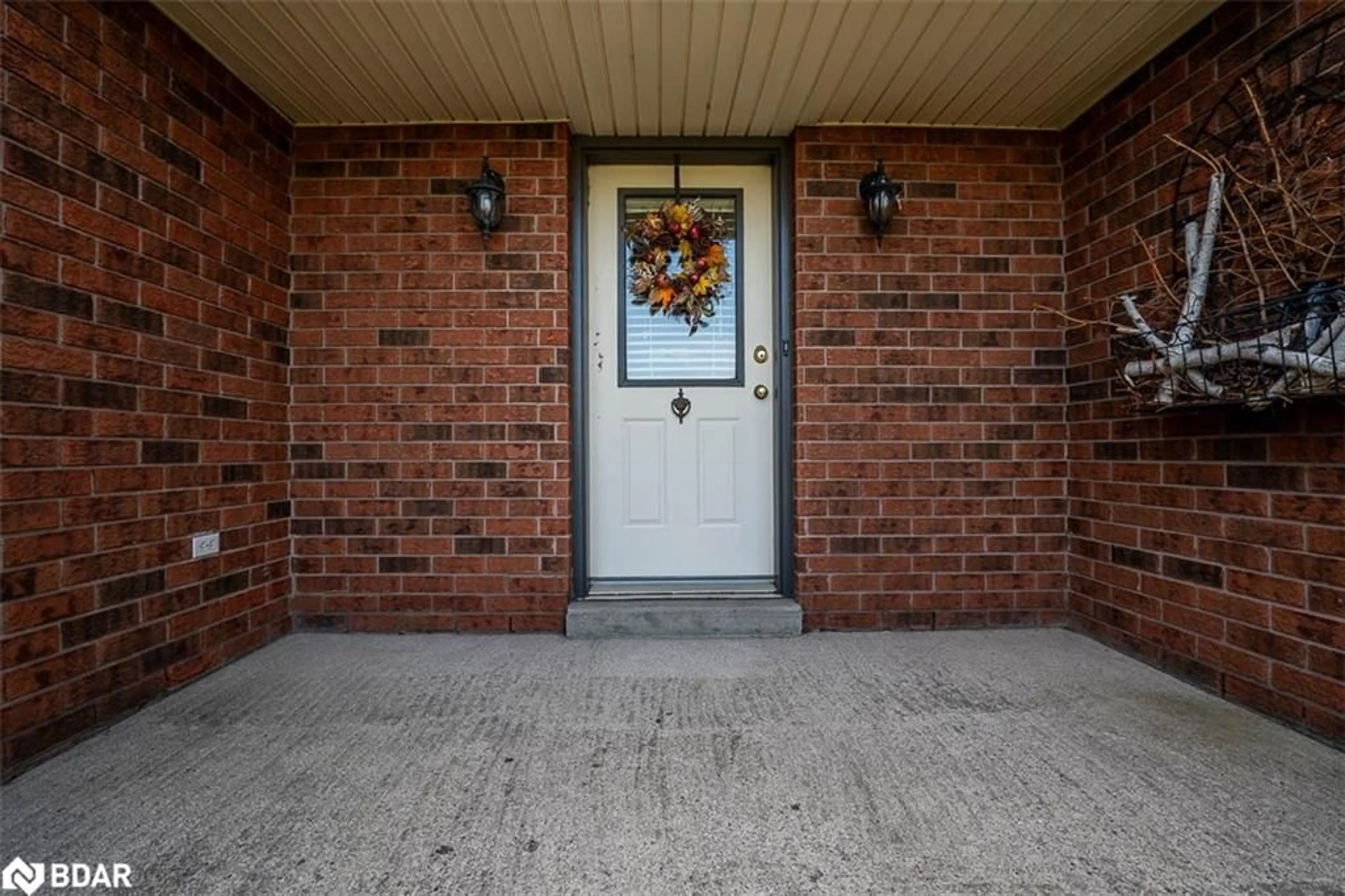 Indoor entryway for 4689 20th Sideroad Sideroad, Thornton Ontario L0L 2N0