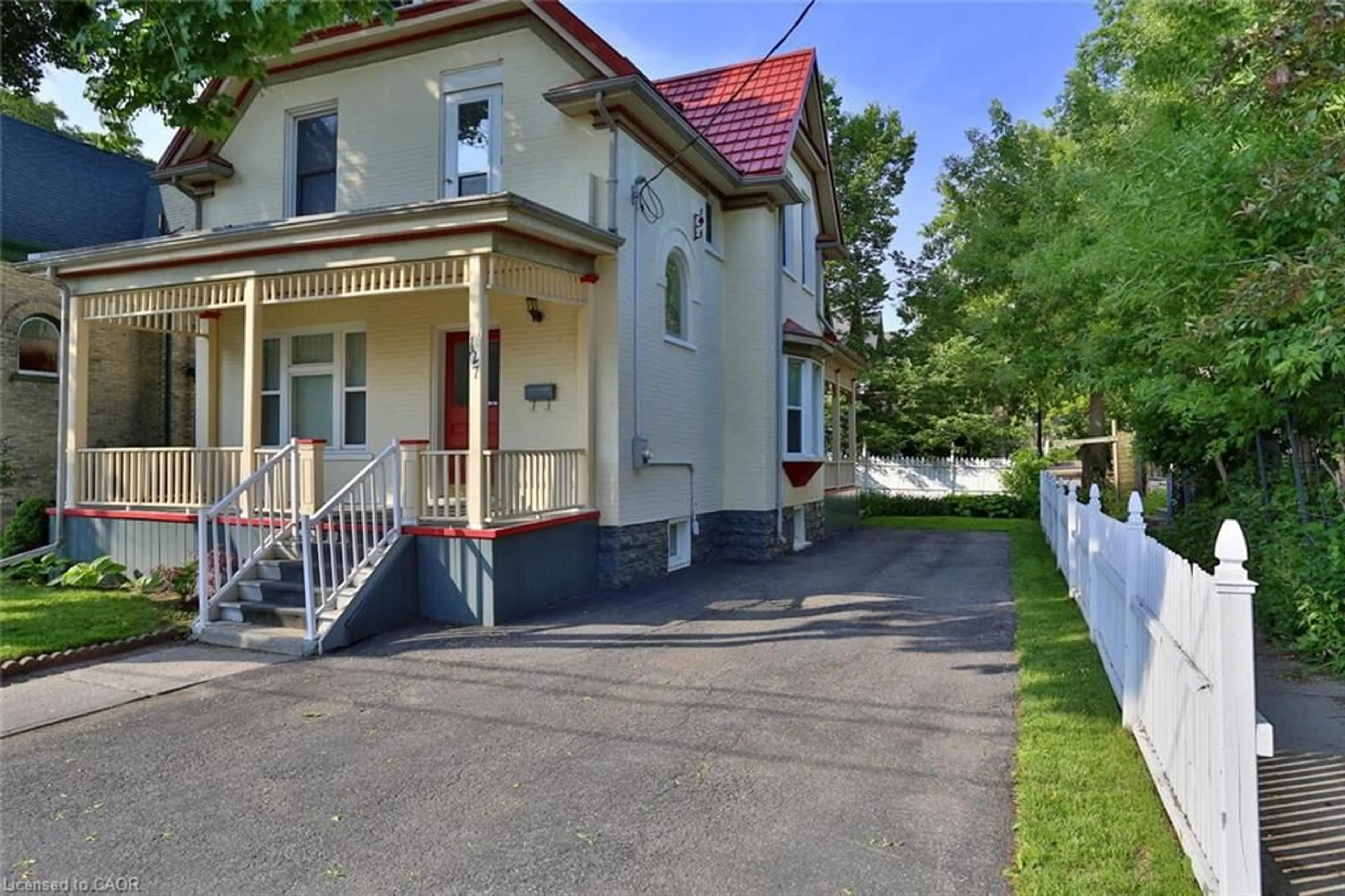 Unknown for 127 Duke St, Kitchener Ontario N2H 1A6
