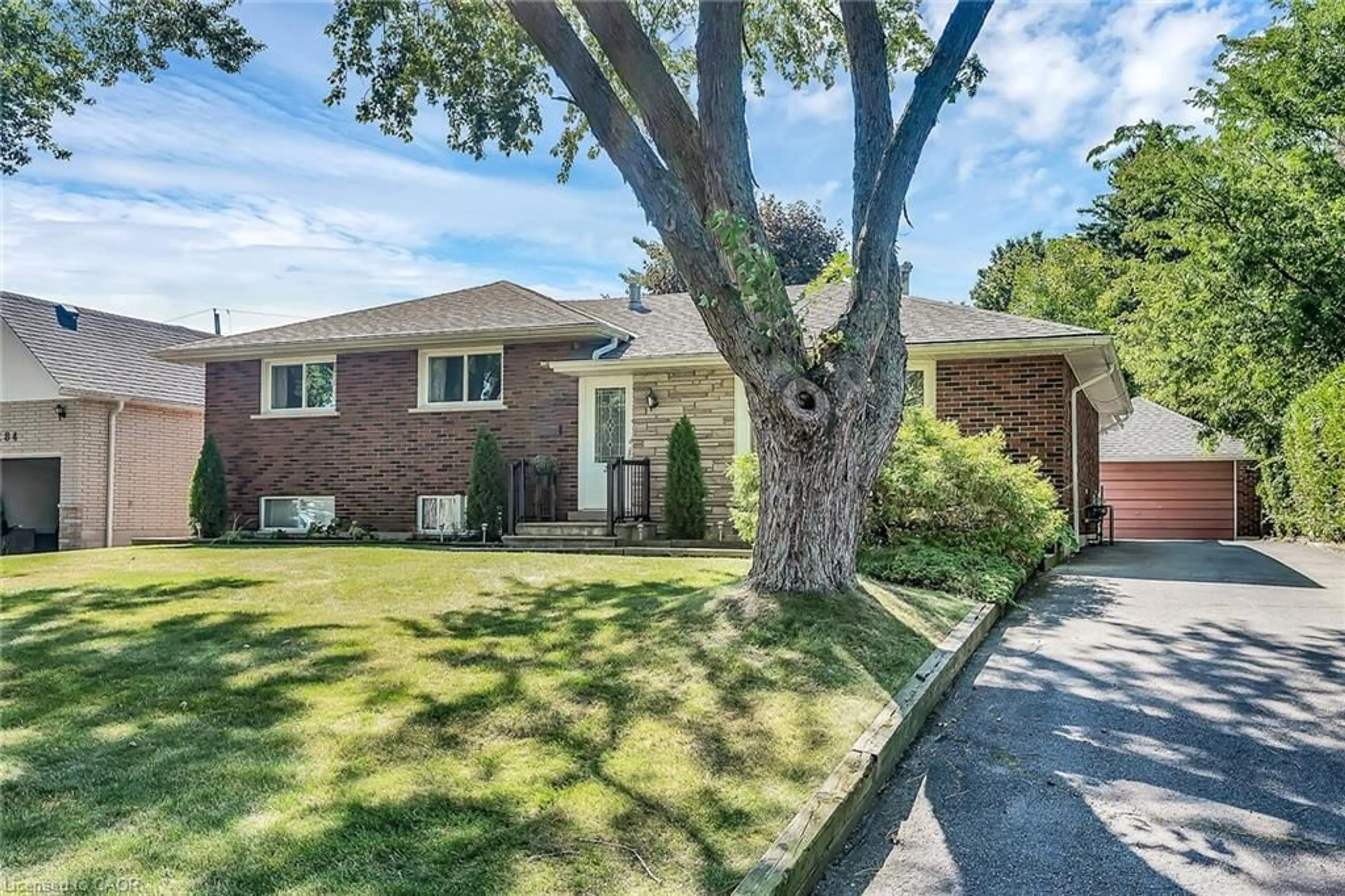 Home with brick exterior material, street for 278 Alma Lane, Ancaster Ontario L9G 2T5