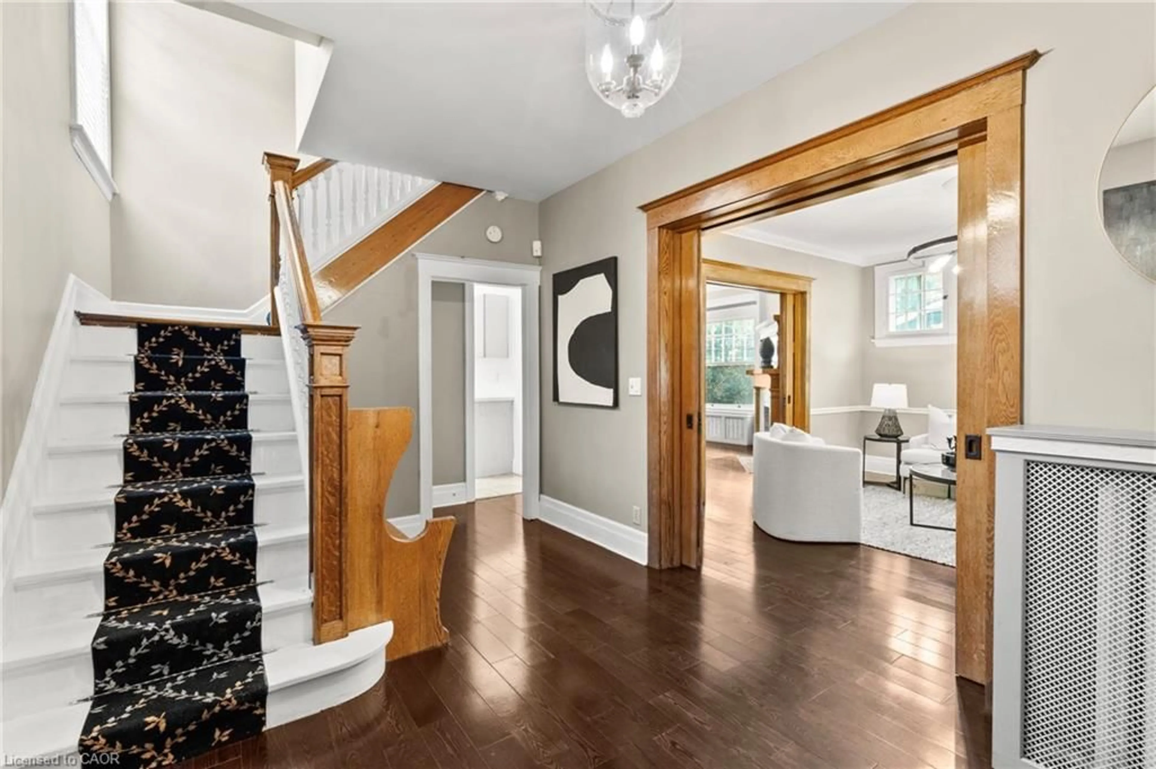 Indoor entryway for 99 Burris St, Hamilton Ontario L8M 2J6