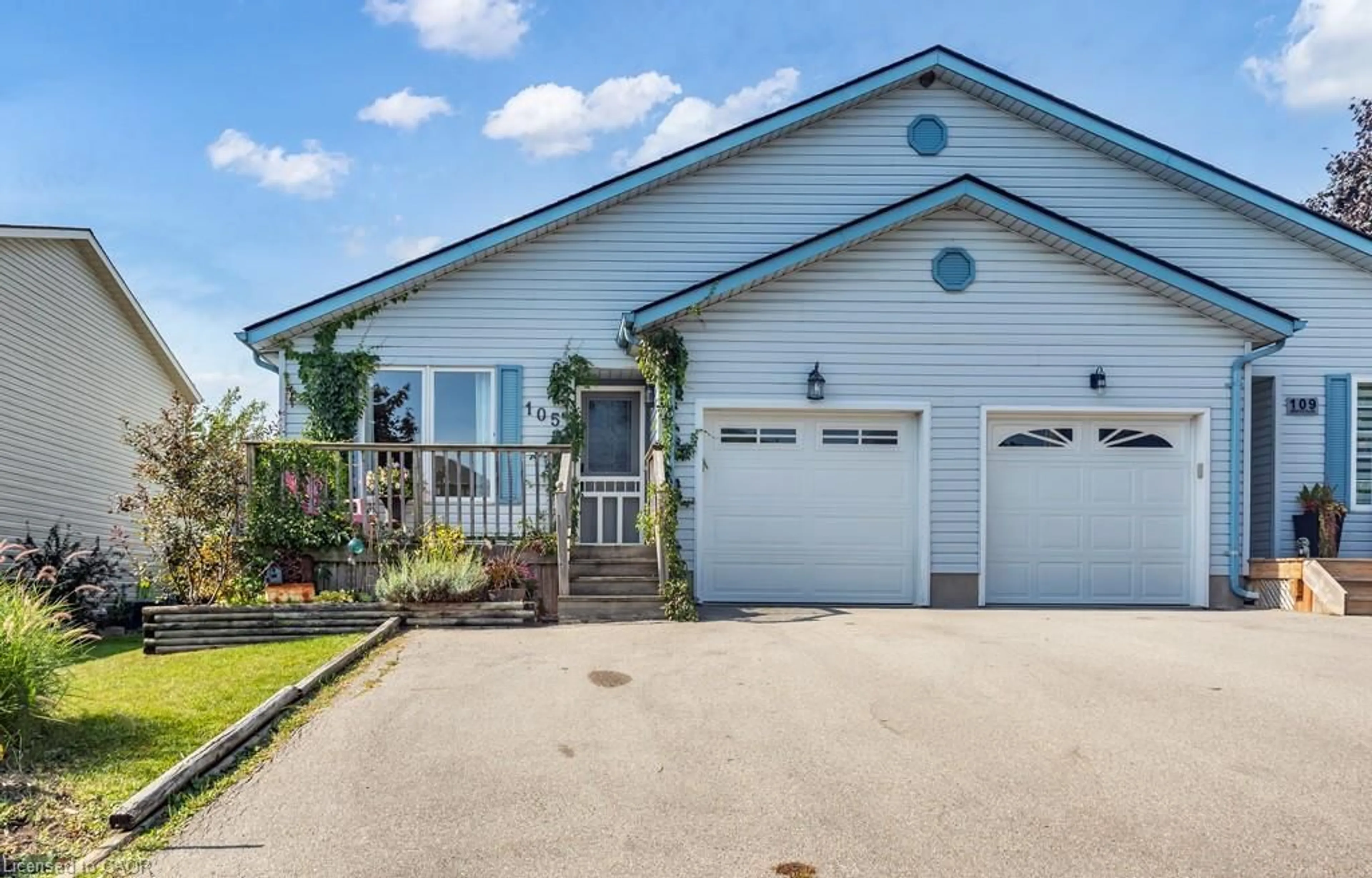 Home with vinyl exterior material, unknown for 105 Hostetler Rd, New Hamburg Ontario N3A 2E2