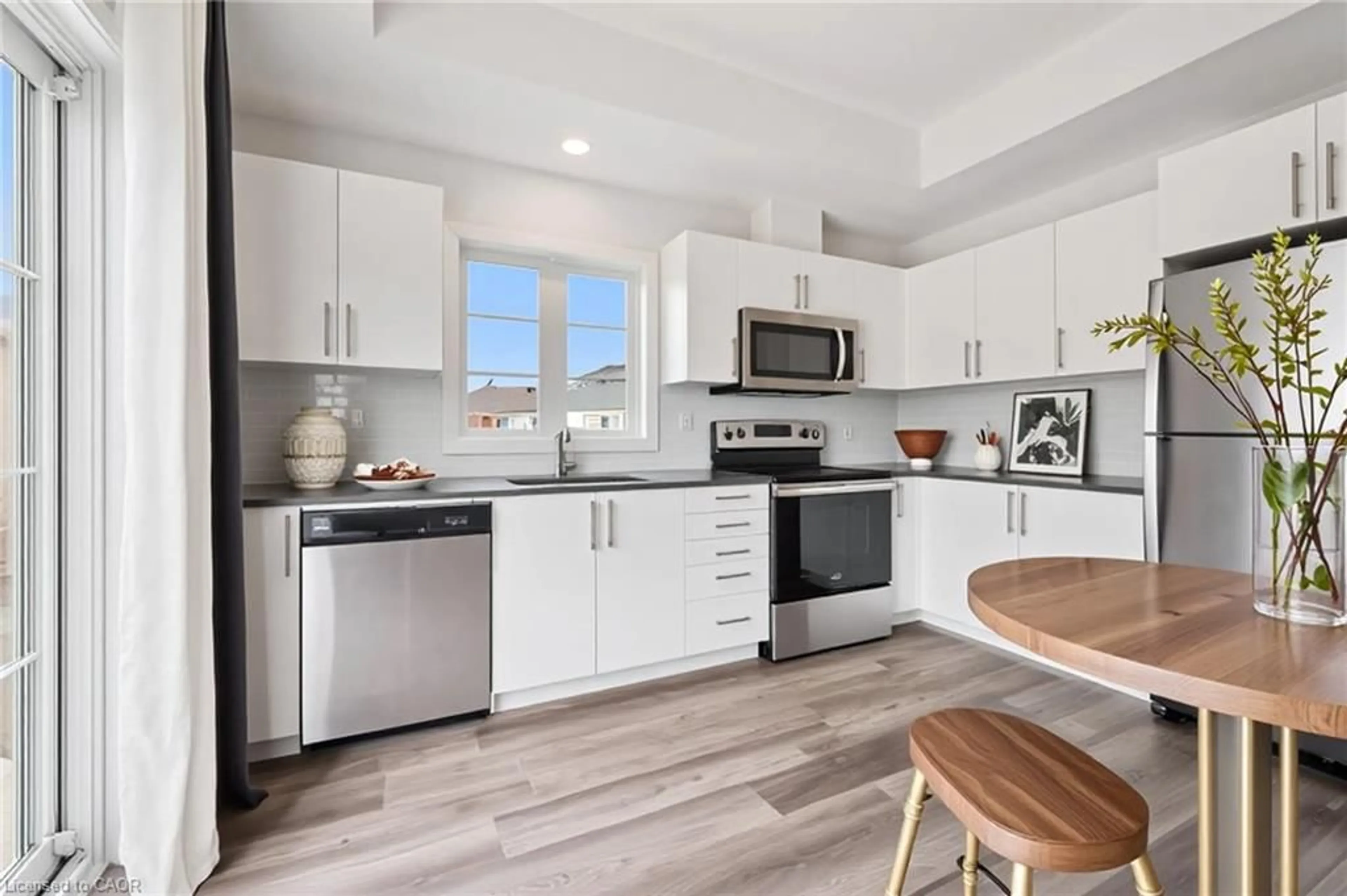 Open concept kitchen, unknown for 205 West Oak Trail Trail #39, Kitchener Ontario N2R 0R9