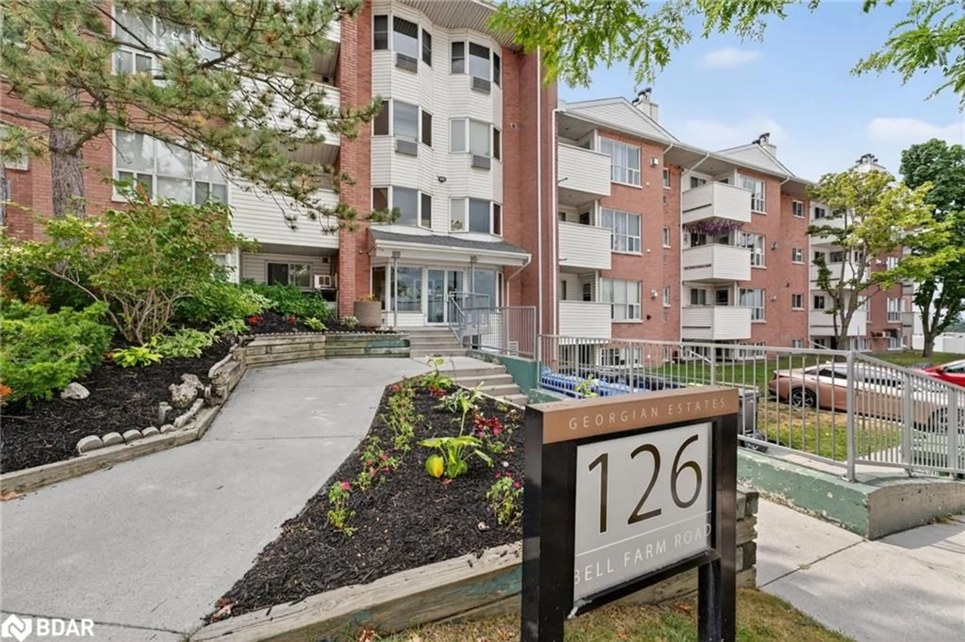 Patio, unknown for 126 Bell Farm Rd #B08, Barrie Ontario L4M 6J3