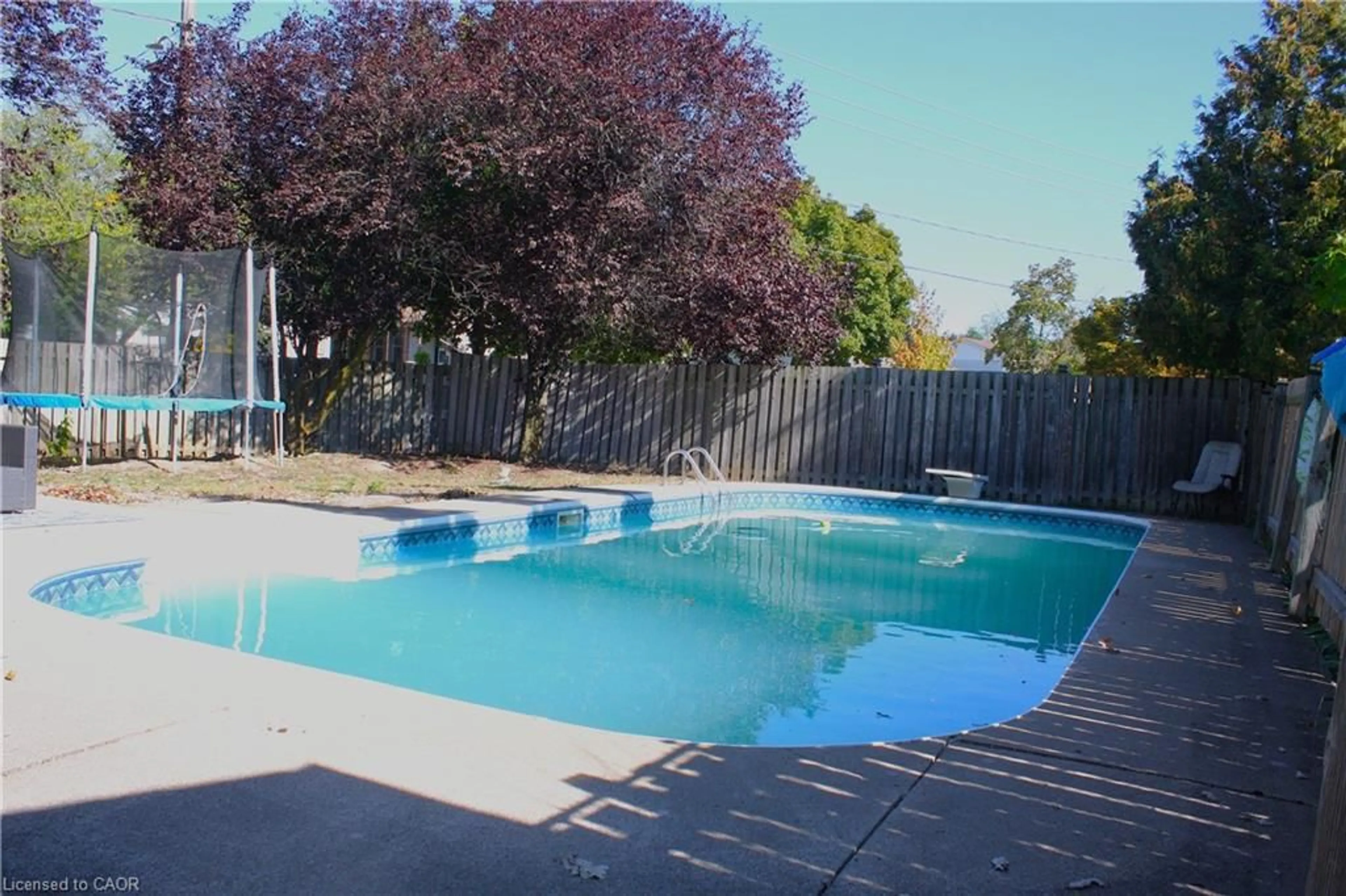 Pool for 2 The Meadows St, St. Catharines Ontario L2N 7K6