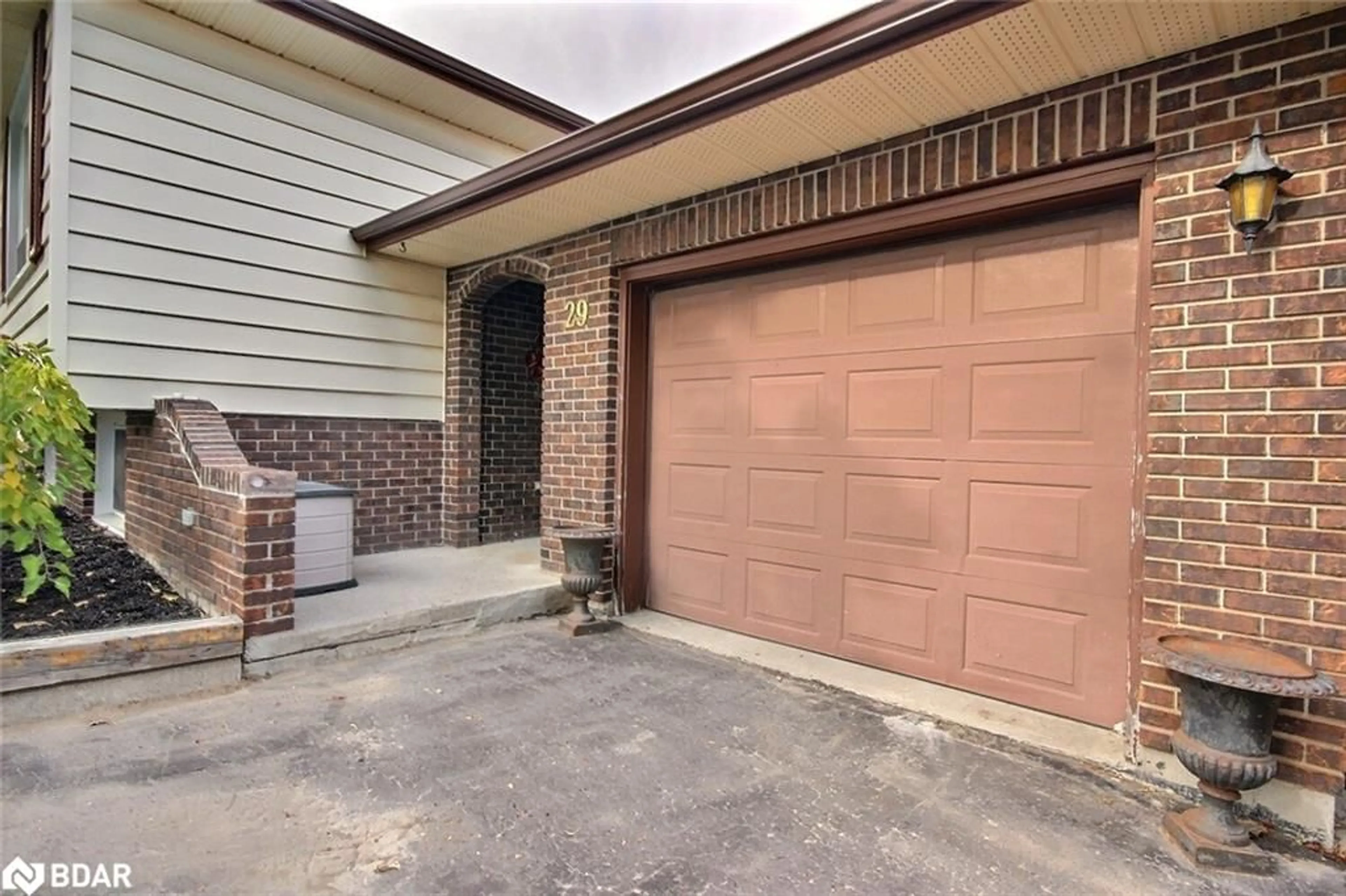 Unknown for 29 Patrick St, Trenton Ontario K8V 4B4
