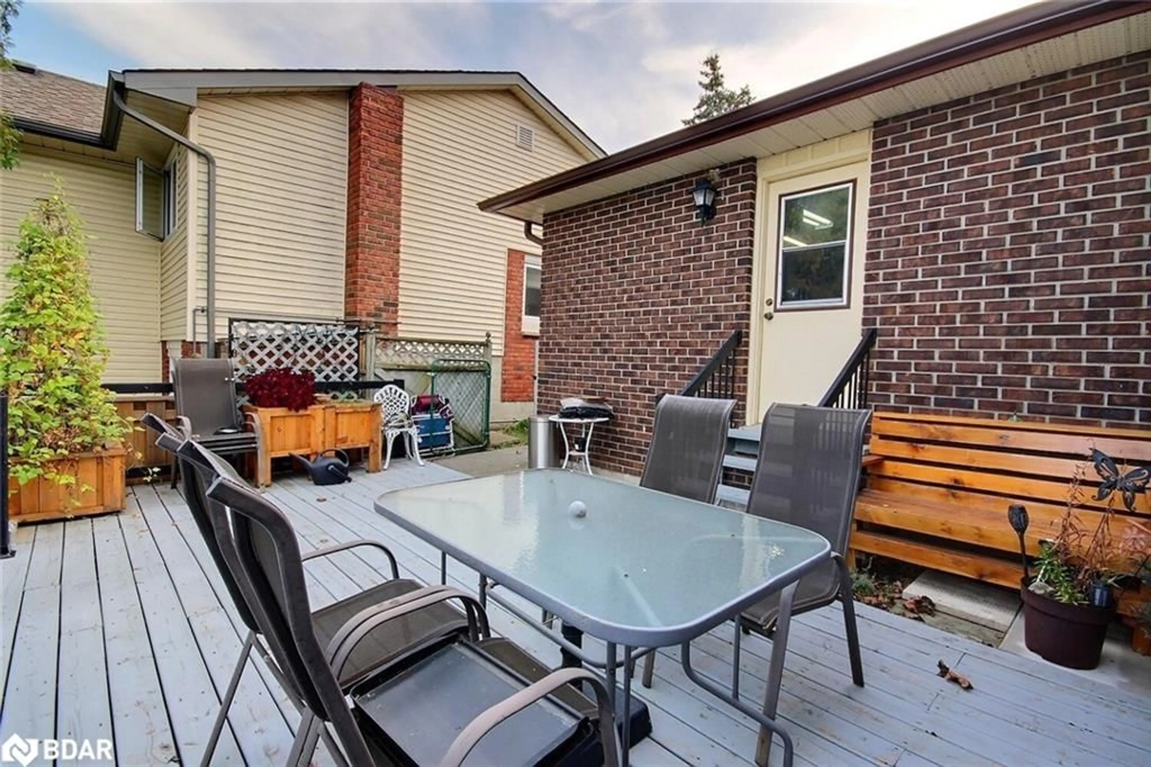 Patio, street for 29 Patrick St, Trenton Ontario K8V 4B4