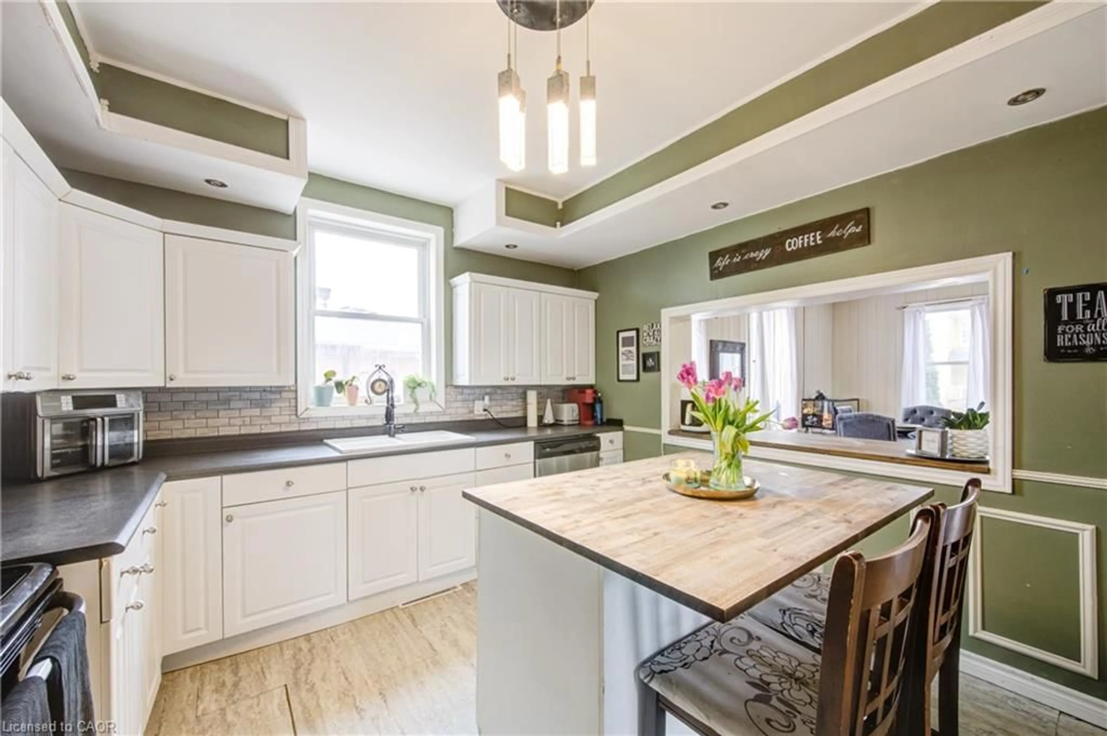 Open concept kitchen, unknown for 137 Wellington St, Mitchell Ontario N0K 1N0