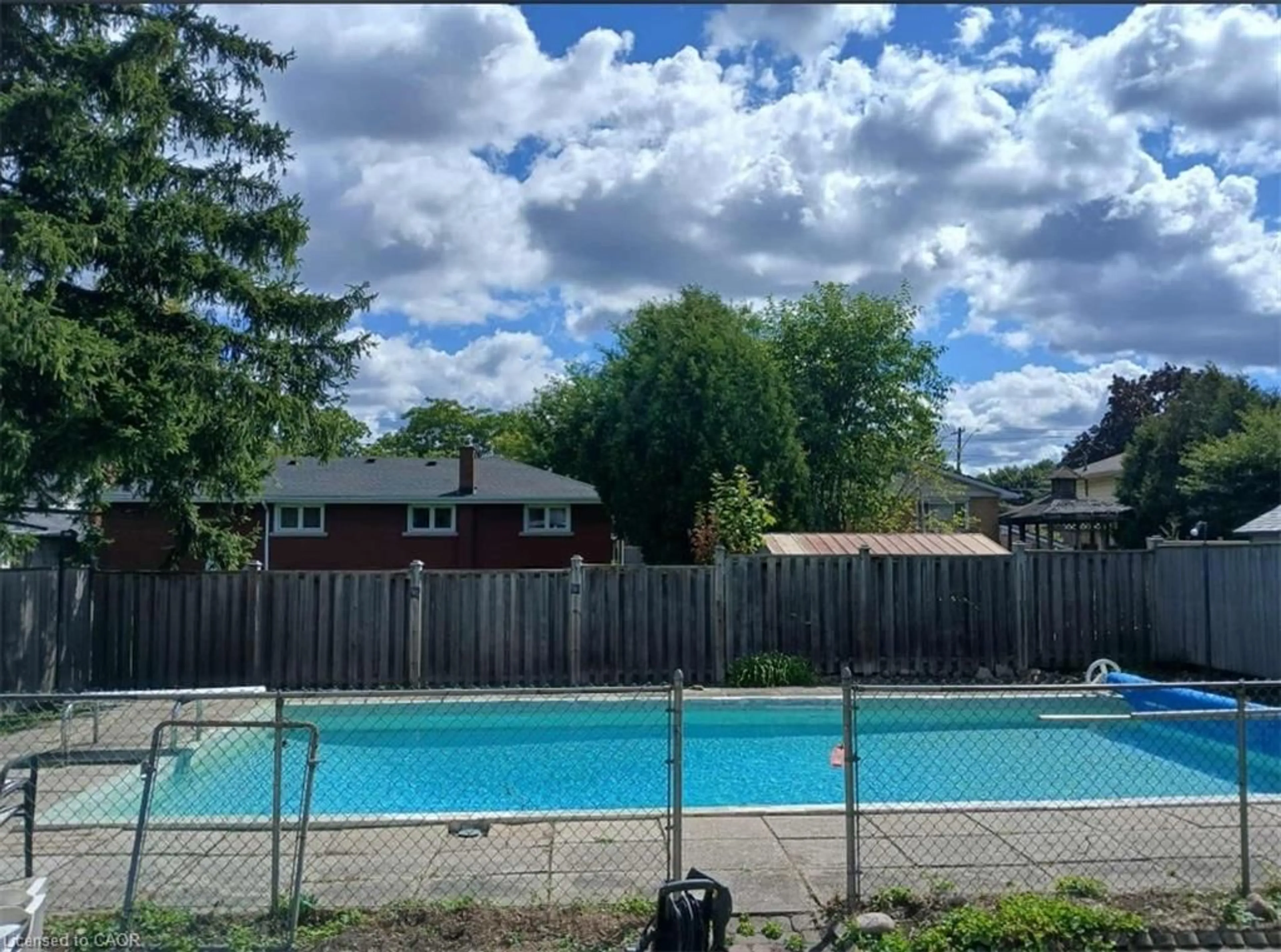 Pool for 164 Laurier Ave, Hamilton Ontario L9C 3S6