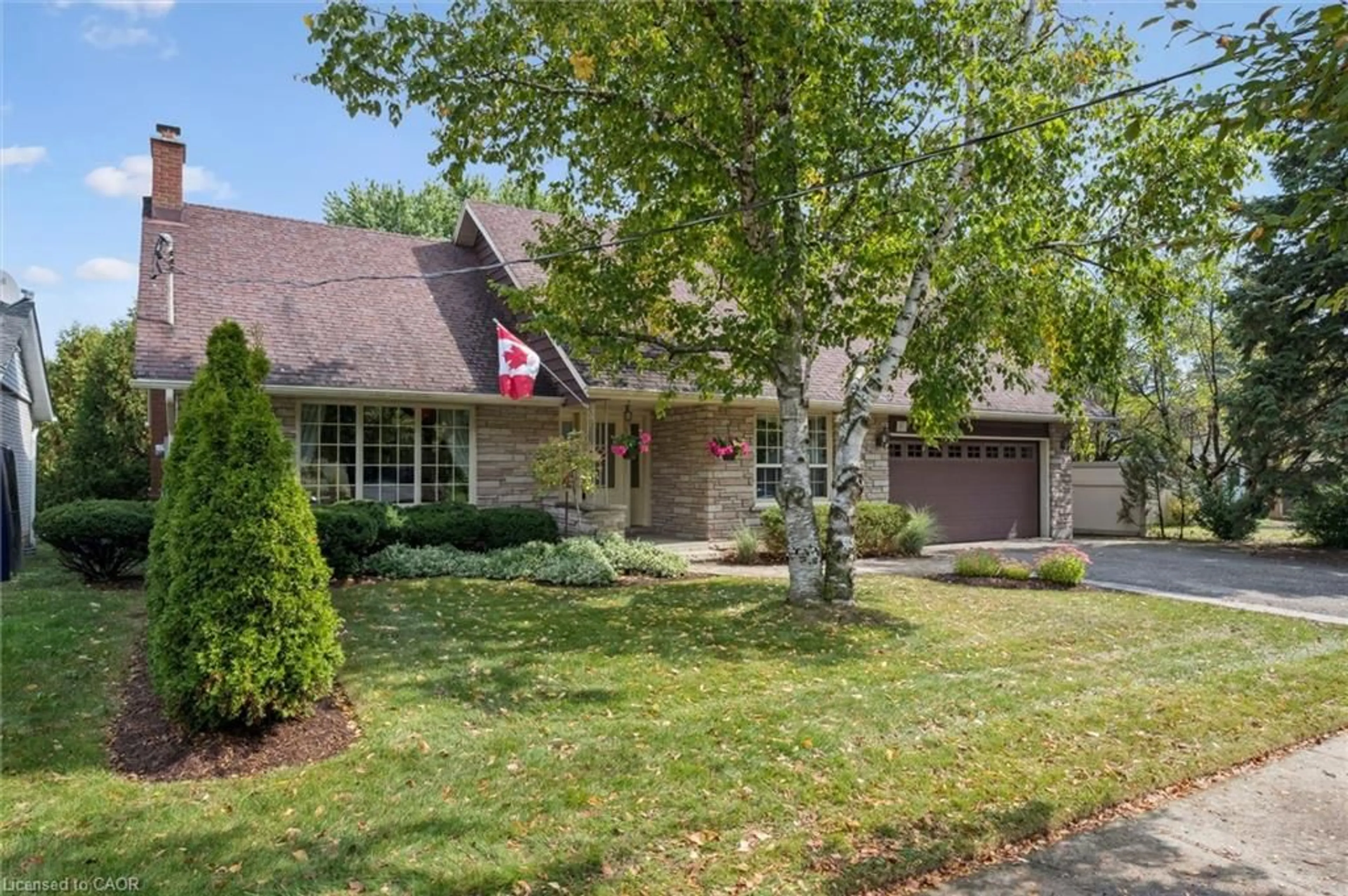Home with brick exterior material, street for 46 Larkspur Cres, Kitchener Ontario N2M 4W9
