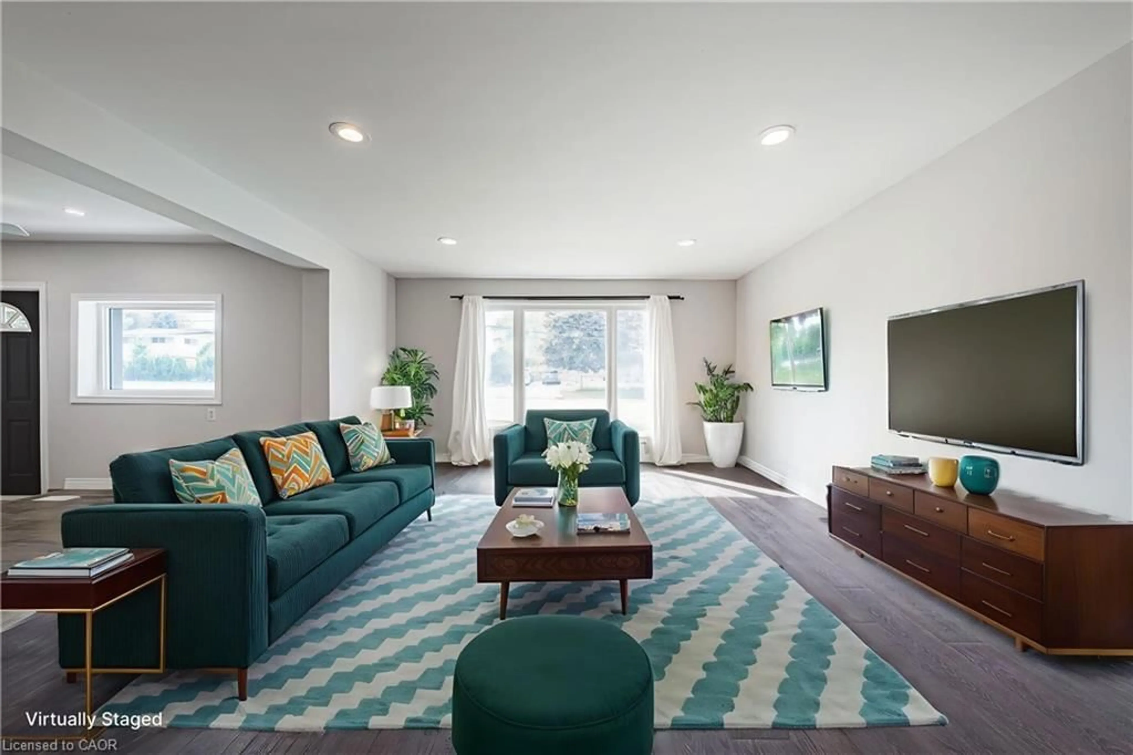 Living room with furniture, unknown for 3865 Victoria Ave, Vineland Ontario L0R 2C0