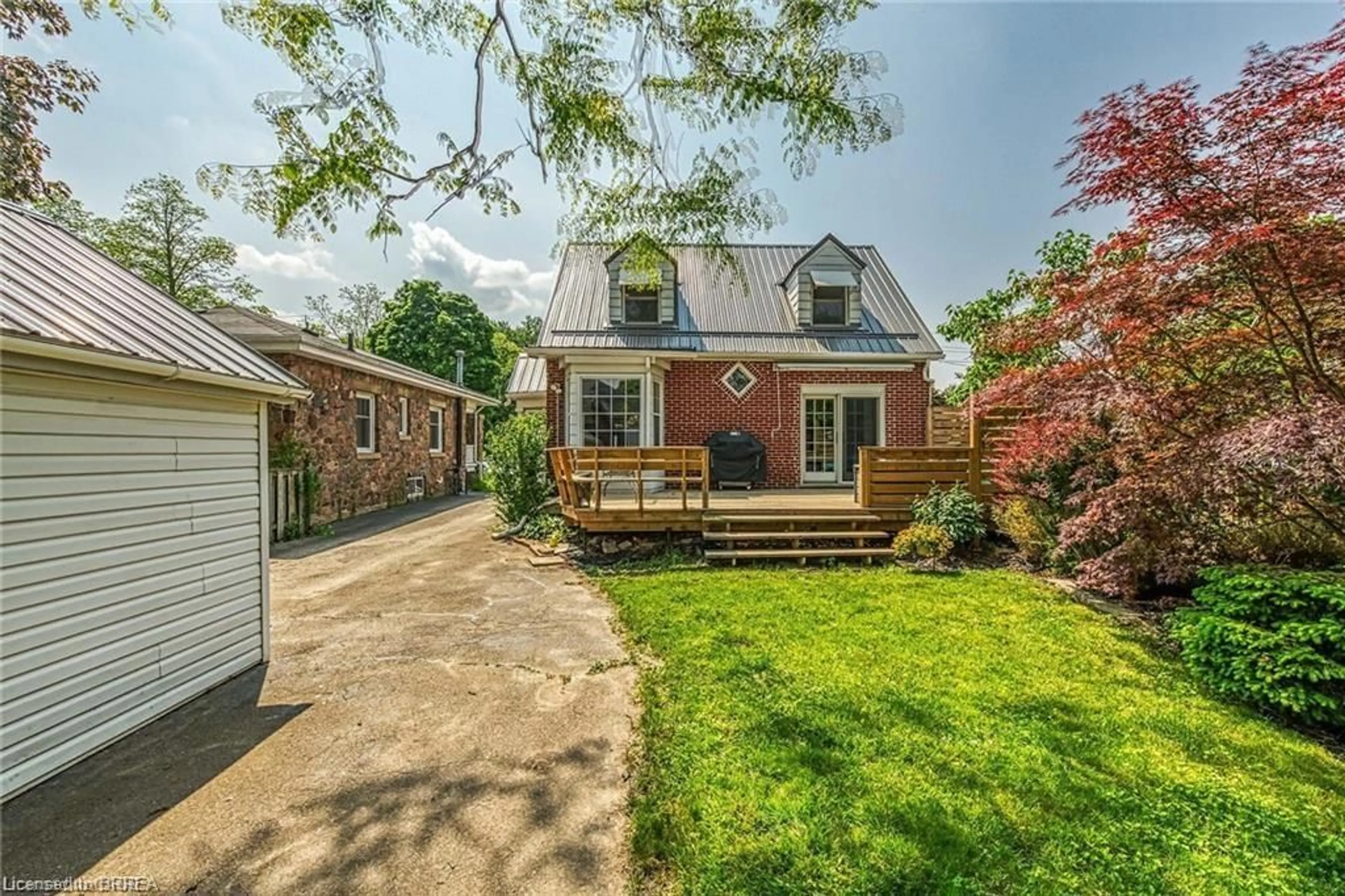 Home with brick exterior material, street for 58 Mount Pleasant St, Brantford Ontario N3T 1S8