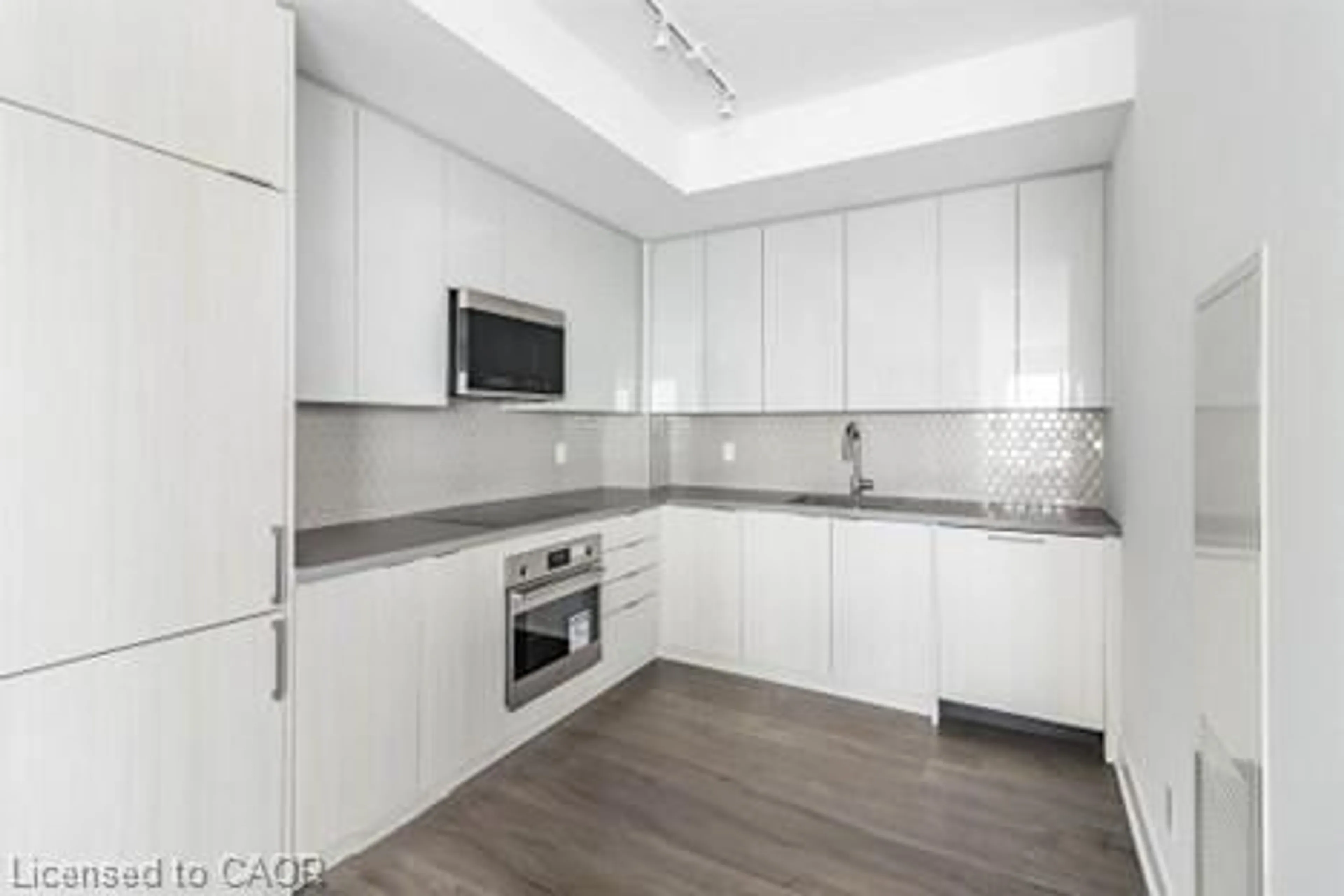 Standard kitchen, unknown for 2481 Taunton Rd #802, Oakville Ontario L6H 3R7