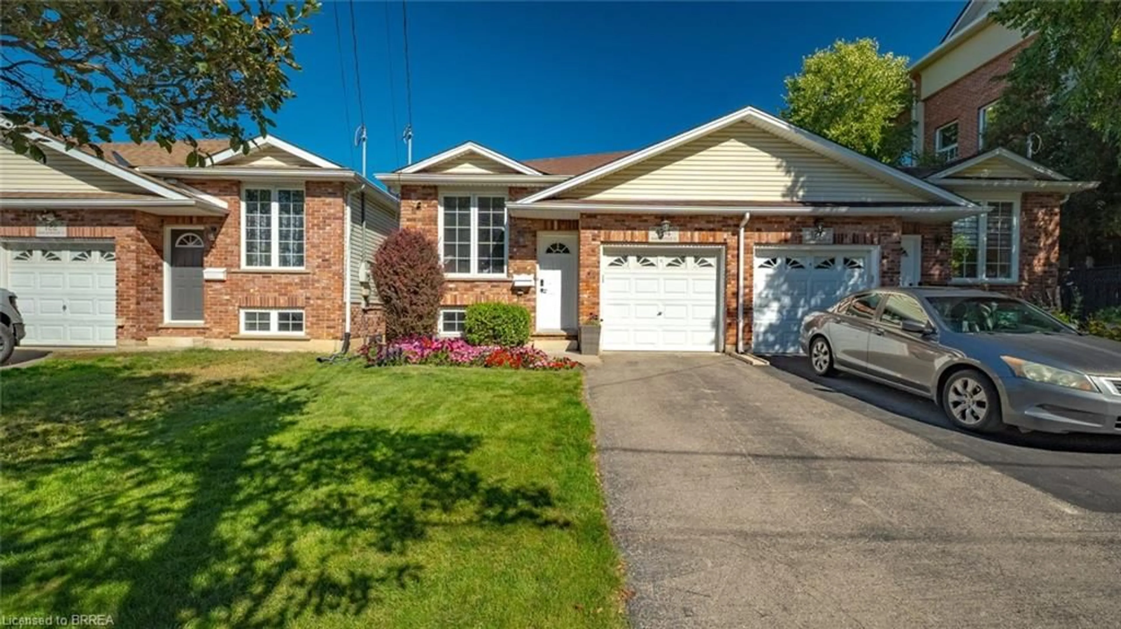 Home with brick exterior material, street for 124 Marlborough St, Brantford Ontario N3S 7Y2