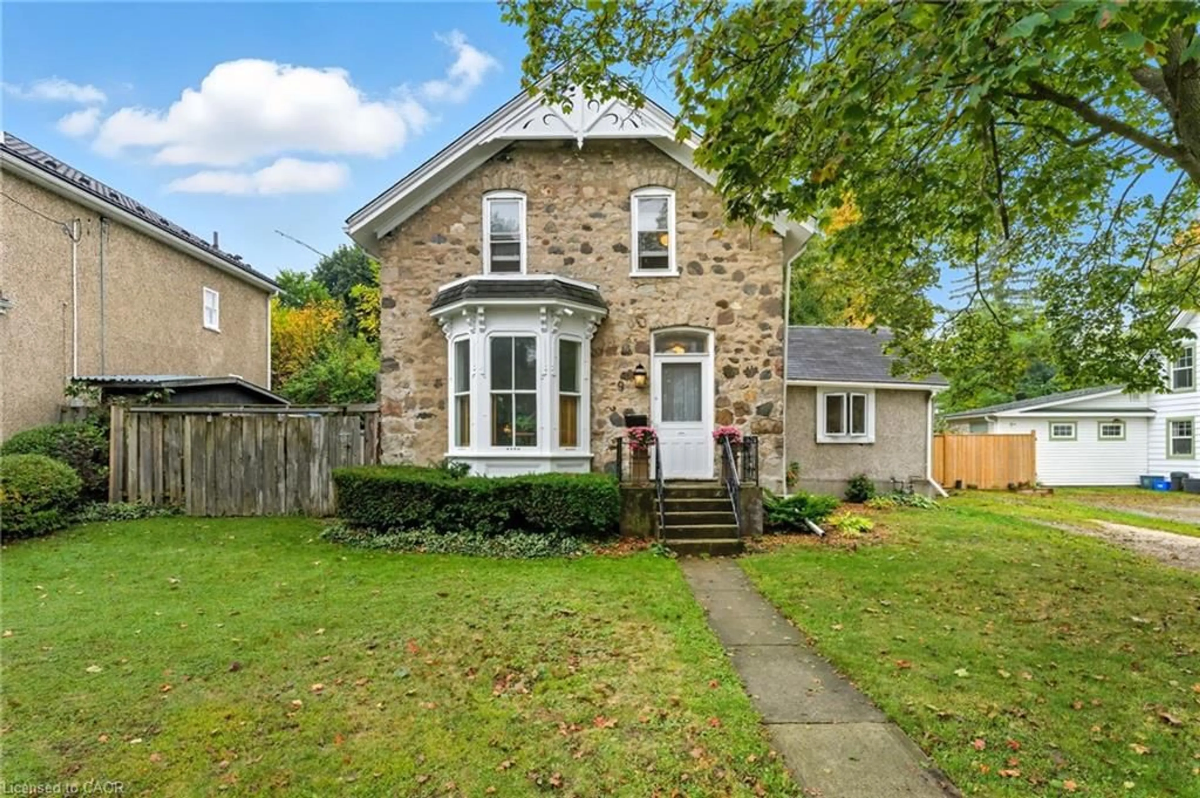 Home with brick exterior material, street for 9 Dumfries St, Cambridge Ontario N1S 1Y6