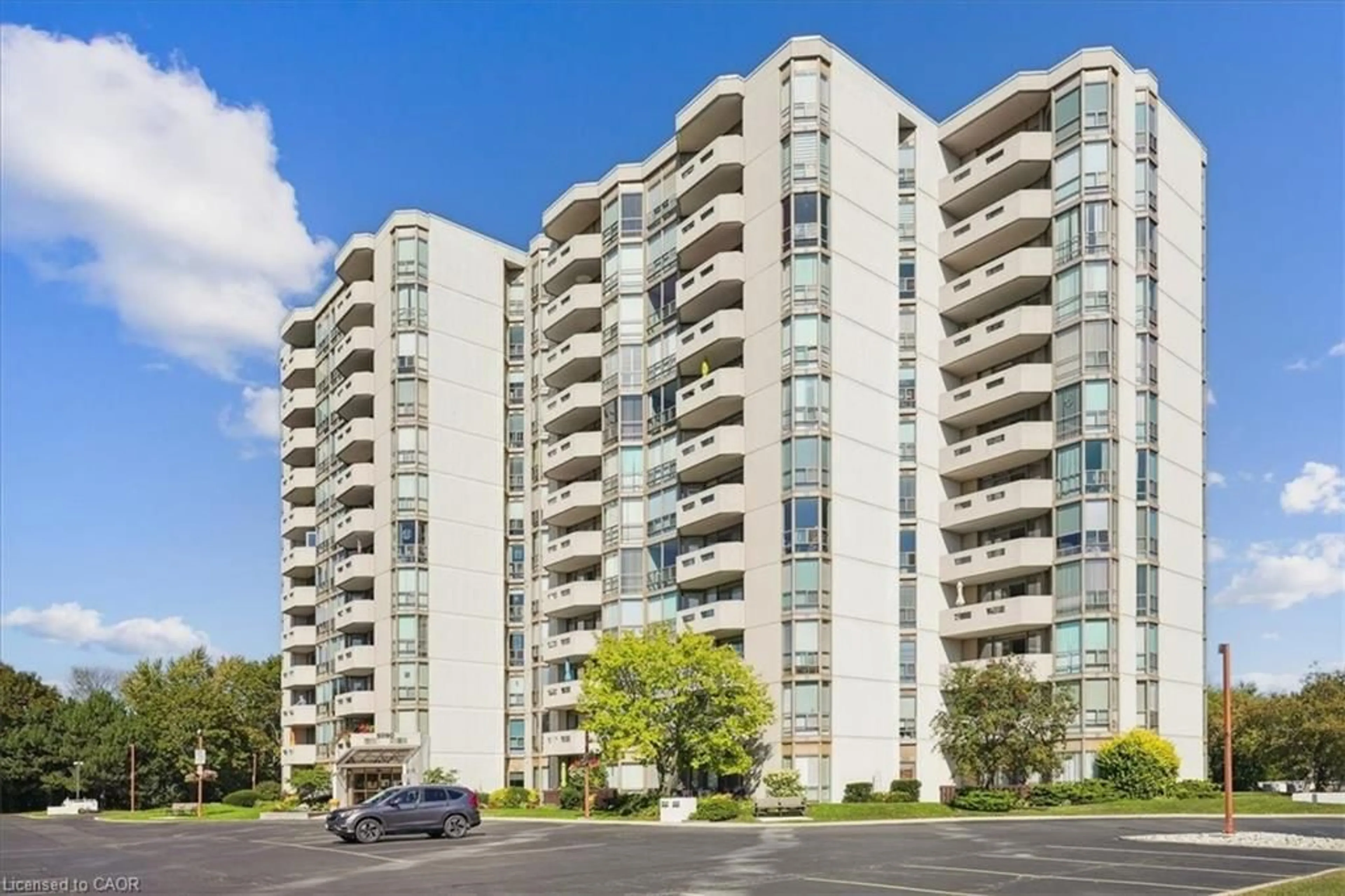 Unknown for 5090 Pinedale Ave #208, Burlington Ontario L7L 3V8