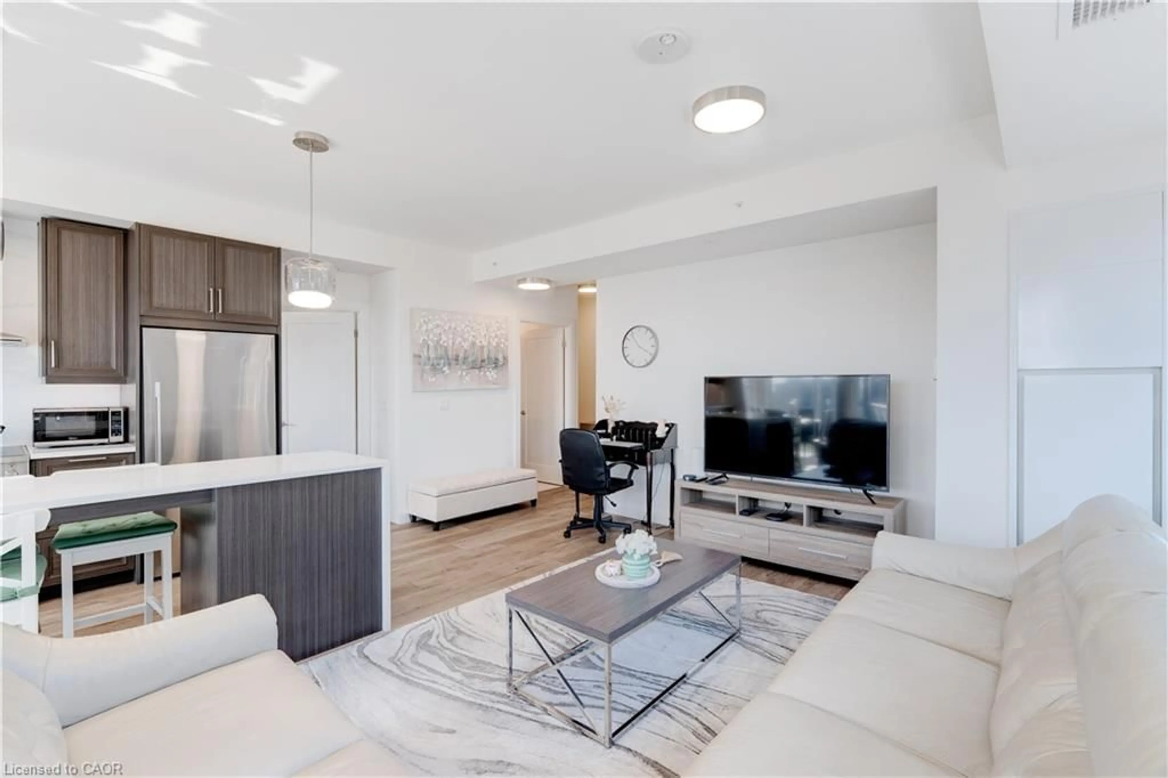 Living room with furniture, unknown for 500 Brock Ave #1007, Burlington Ontario L7S 0A5