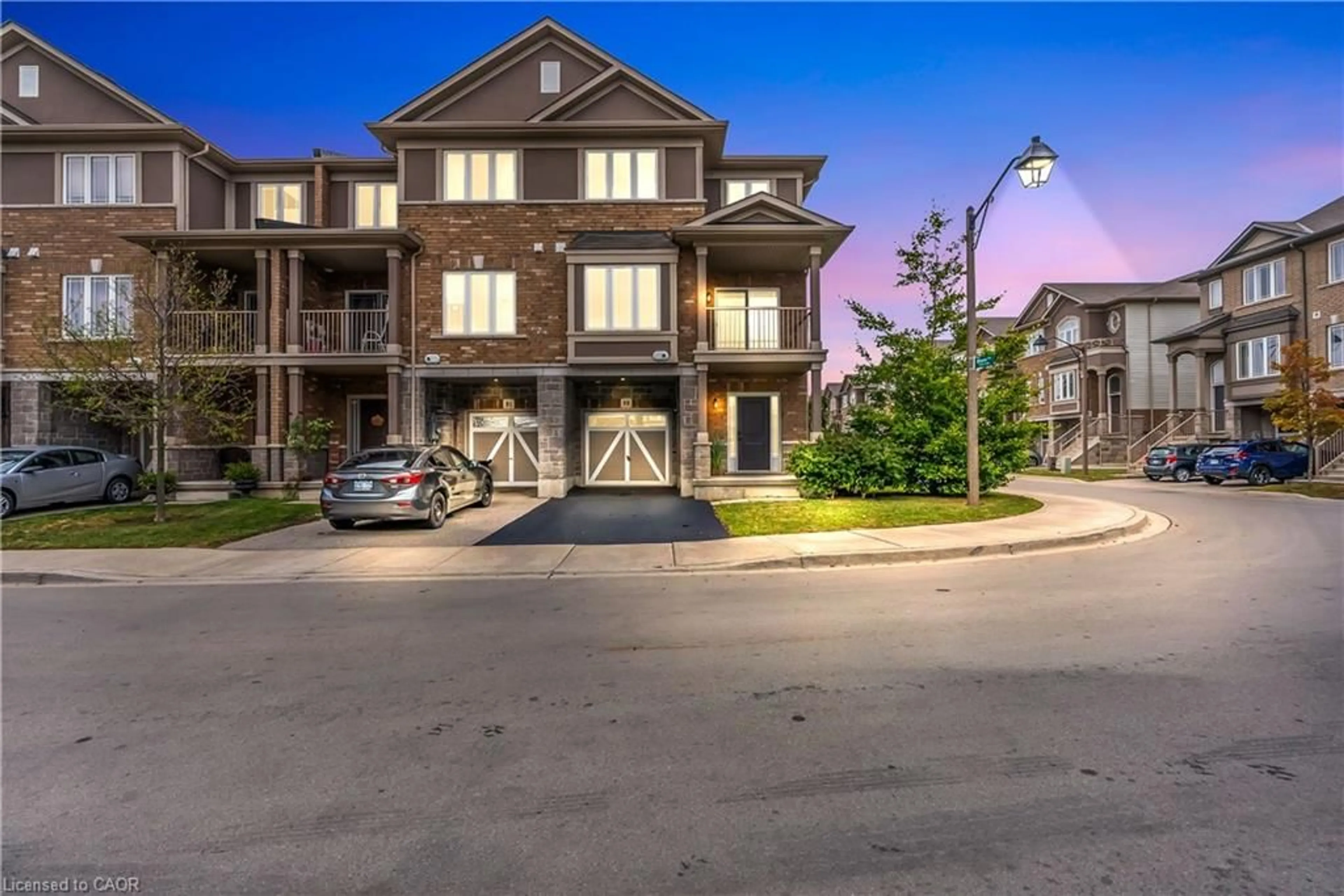A pic from outside/outdoor area/front of a property/back of a property/a pic from drone, street for 89 Bloom Cres, Stoney Creek Ontario L0R 1P0