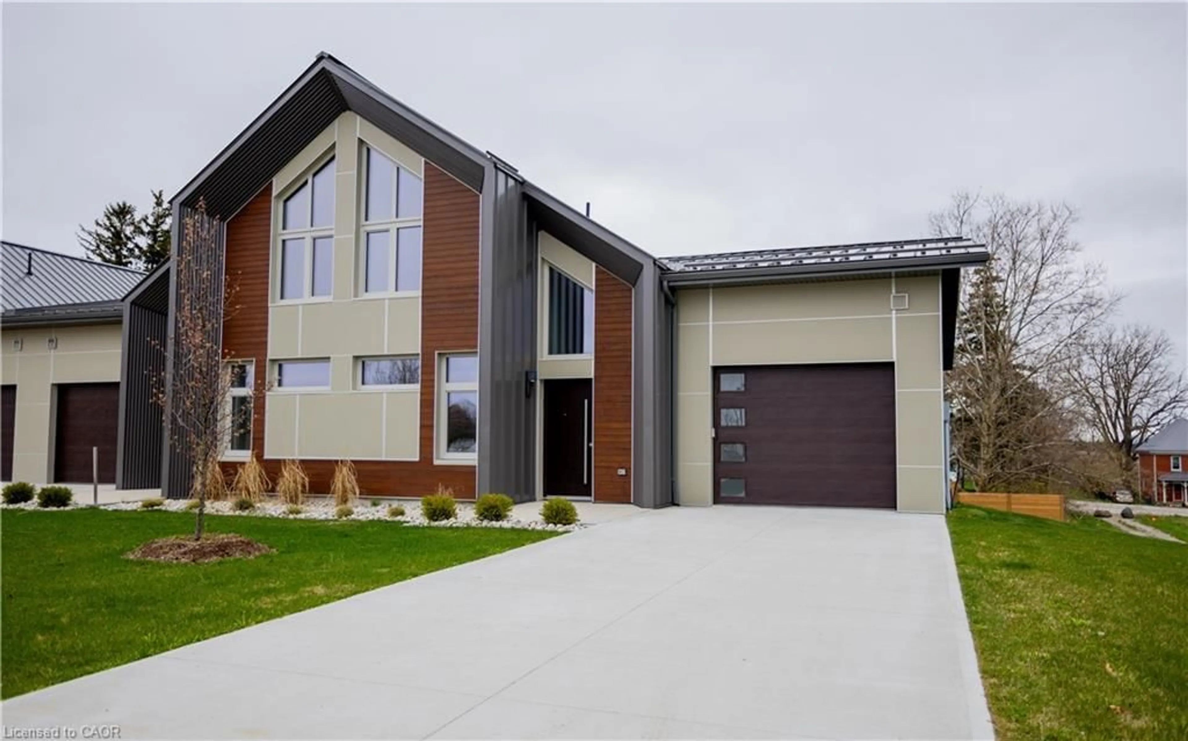 Home with vinyl exterior material, street for 92 Elgin St, Embro Ontario N0J 1J0