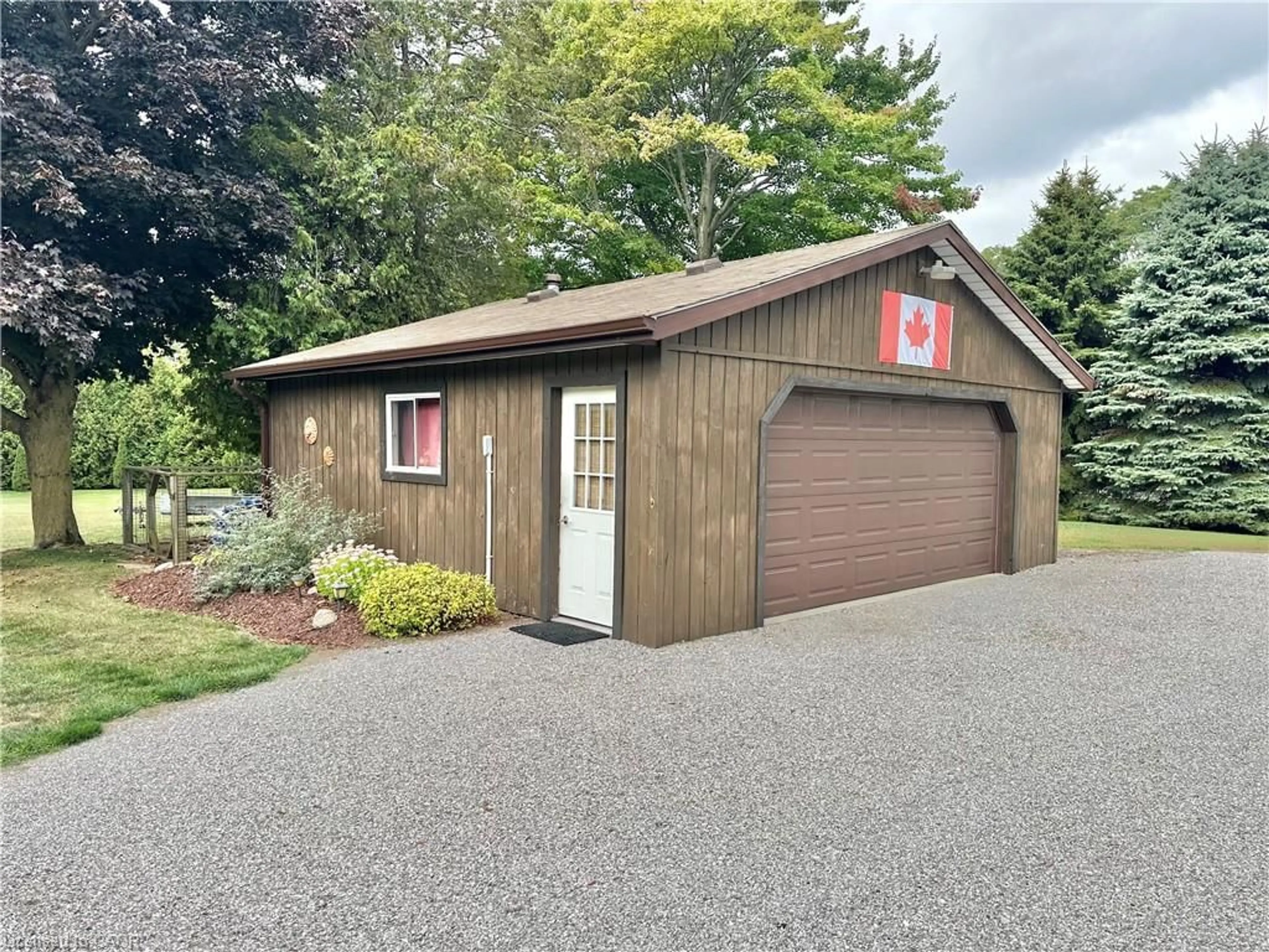 Indoor garage for 1314 Norfolk County Highway 24, Charlotteville Ontario N0E 1W0