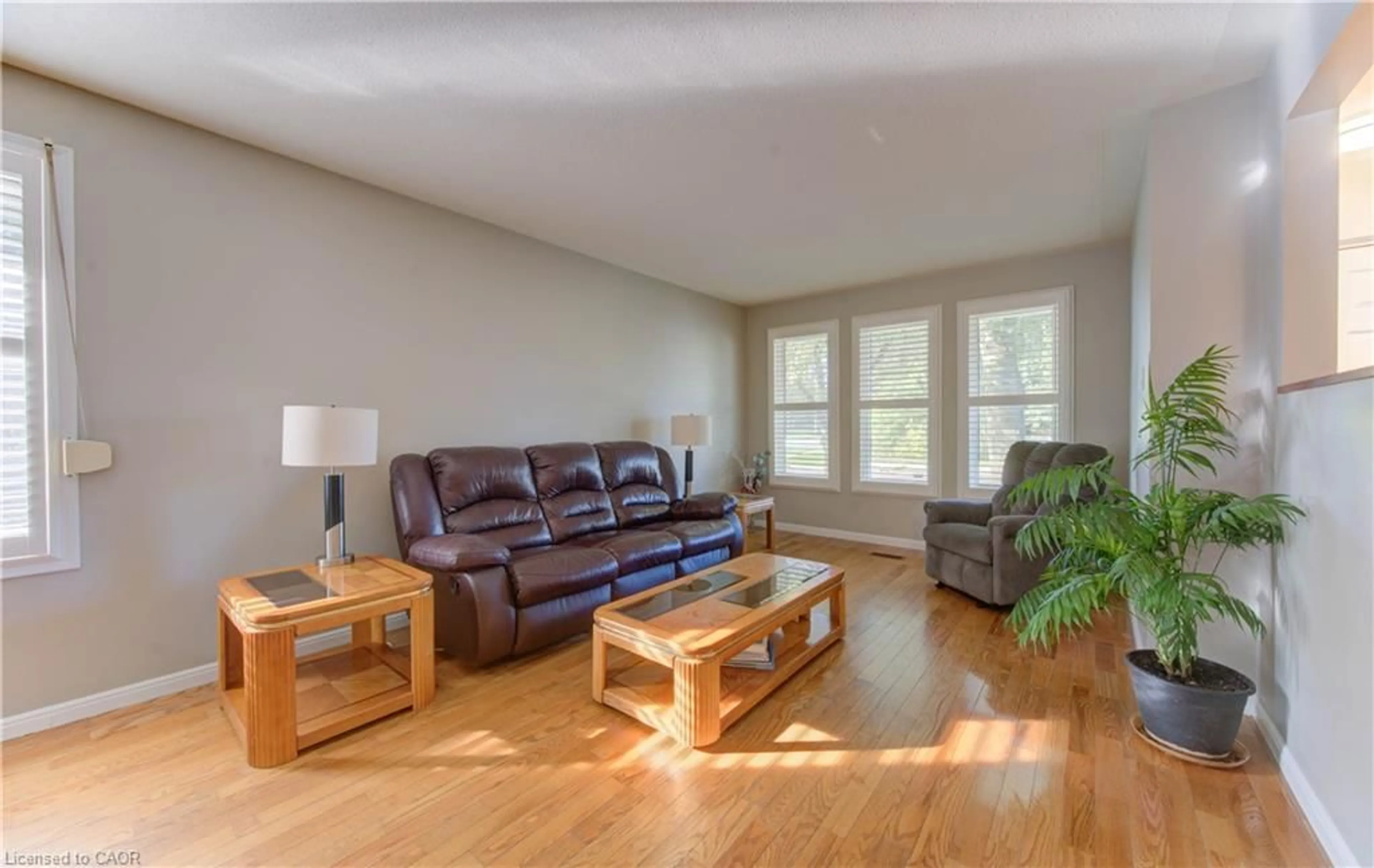 Living room with furniture, wood/laminate floor for 276 Laurentian Dr, Kitchener Ontario N2E 2B6