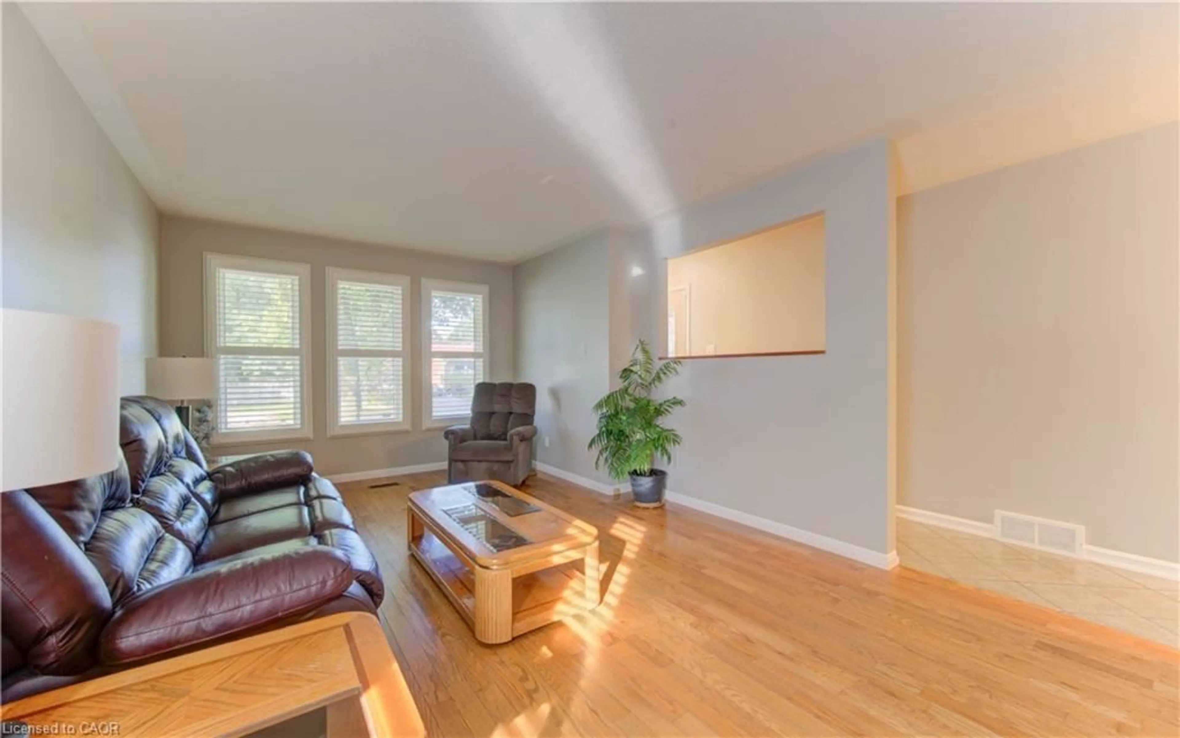 Living room with furniture, wood/laminate floor for 276 Laurentian Dr, Kitchener Ontario N2E 2B6