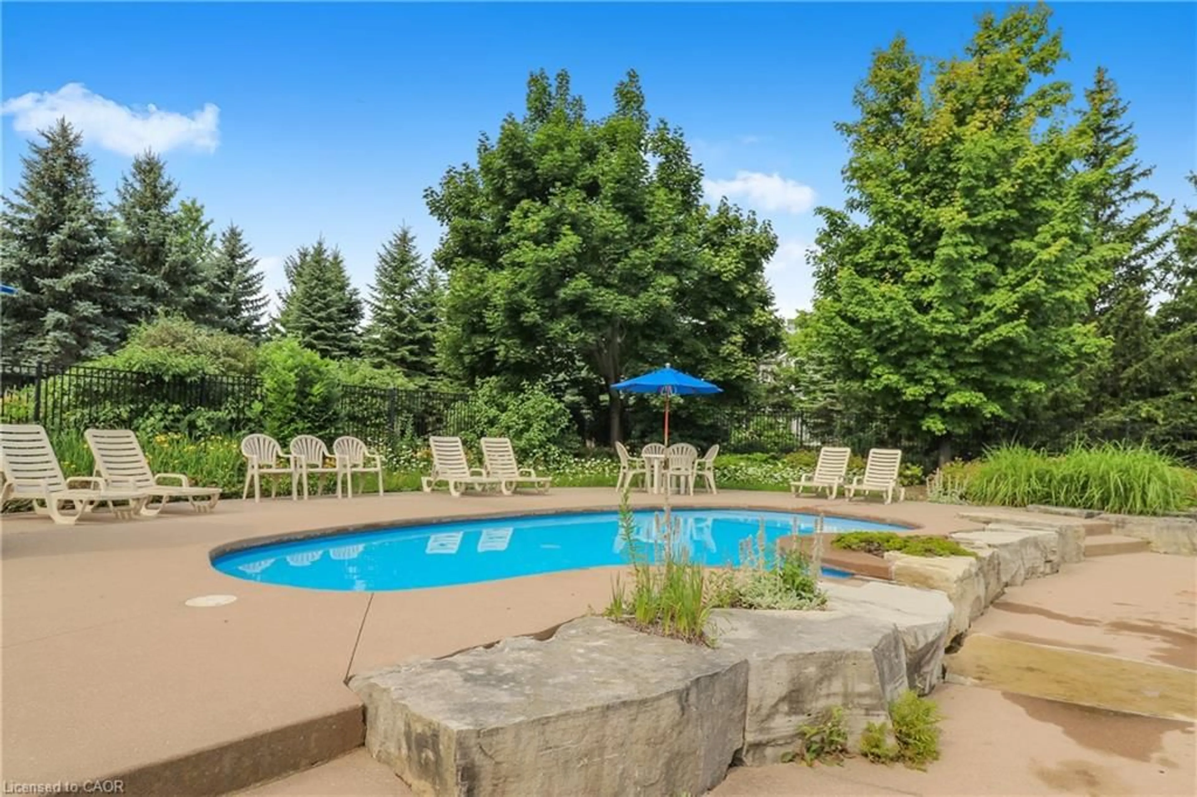 Pool for 170 Snowbridge Way #222, The Blue Mountains Ontario L9Y 0V1