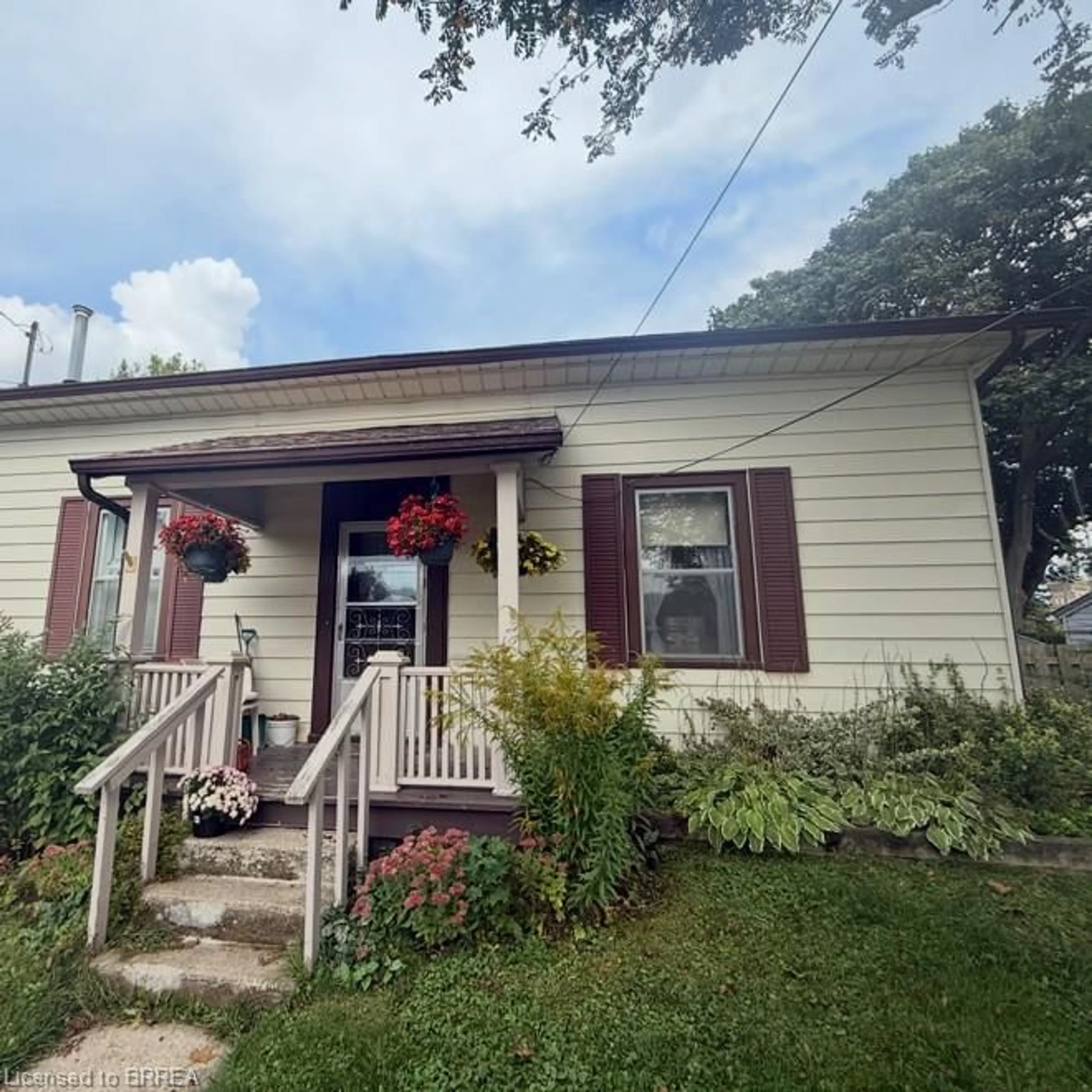 Home with vinyl exterior material, street for 49 West River St, Paris Ontario N3L 2V2