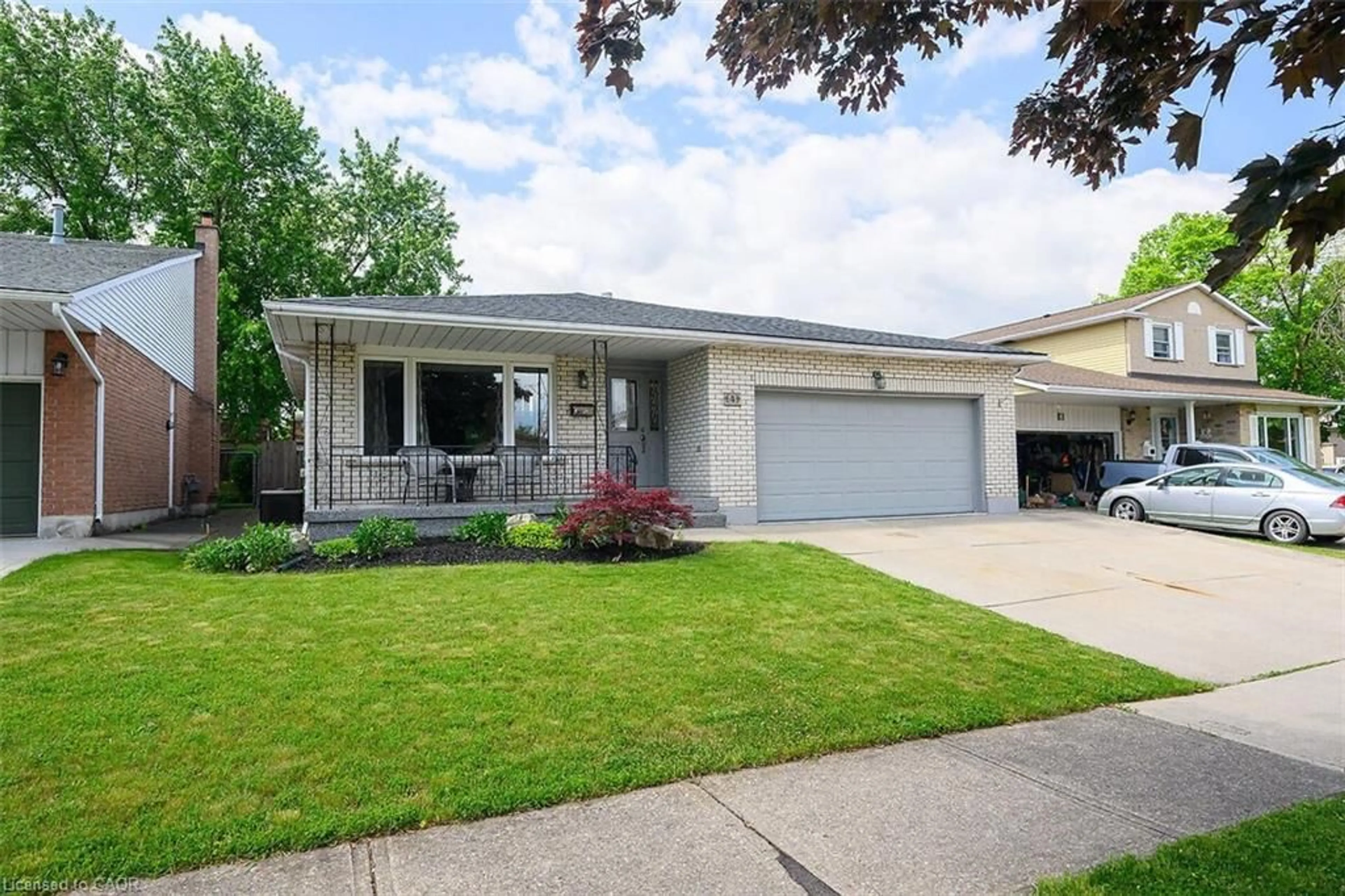 Home with vinyl exterior material, street for 4 Bing Cres, Stoney Creek Ontario L8E 3Z4