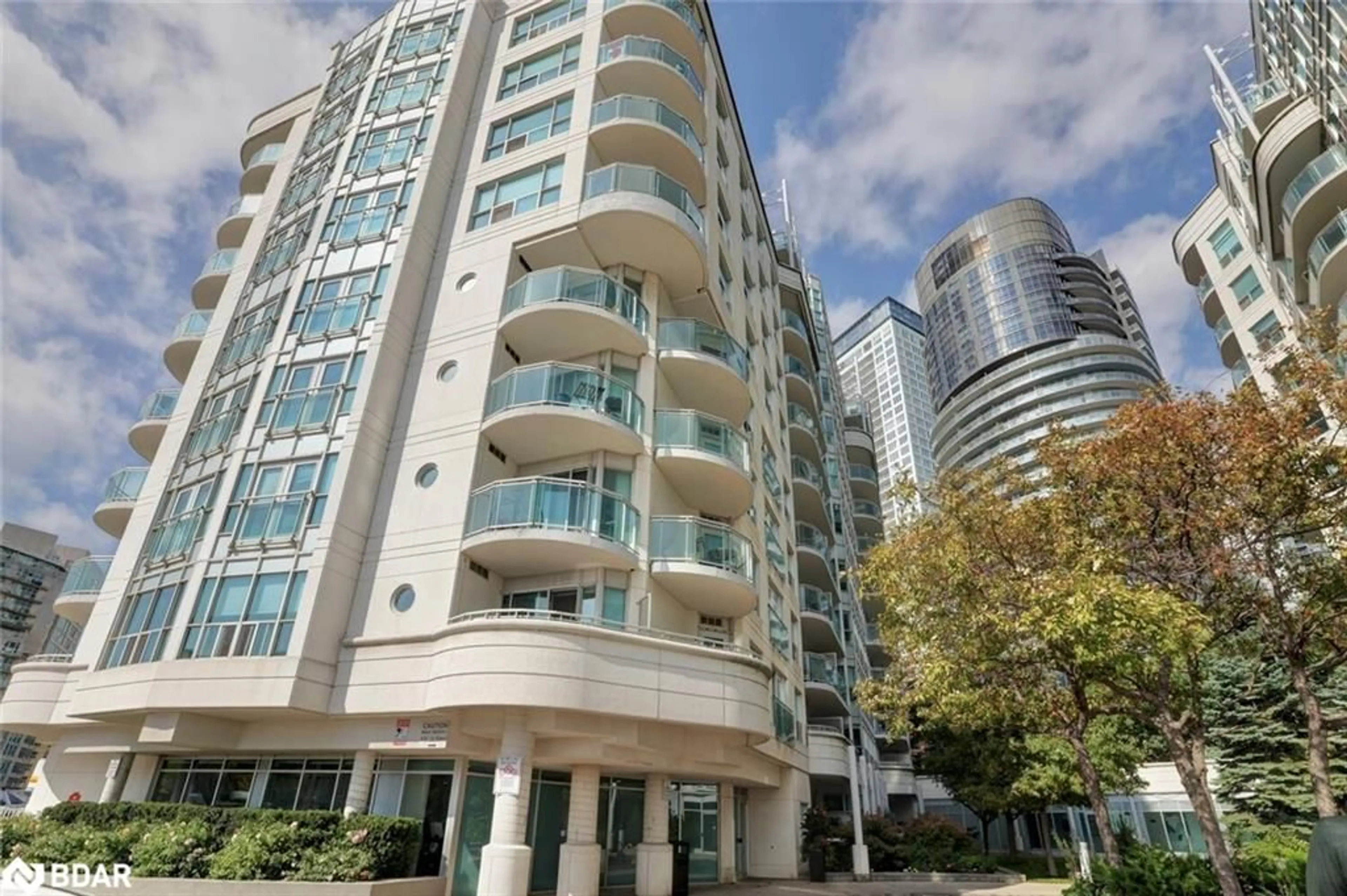 Unknown for 600 Queens Quay #633, Toronto Ontario M5V 3M3
