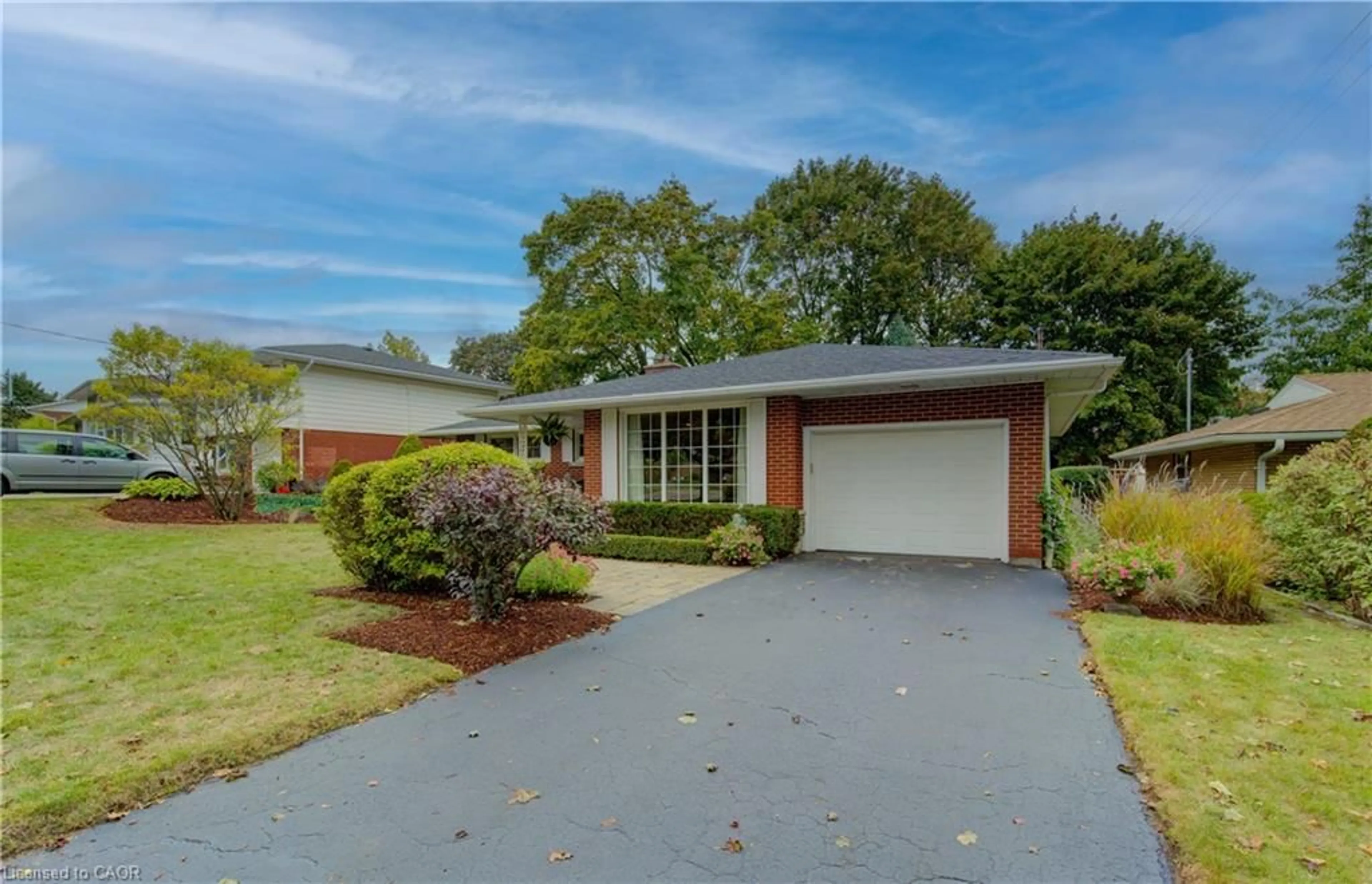 Home with brick exterior material, street for 50 Gatewood Rd, Kitchener Ontario N2M 4E4