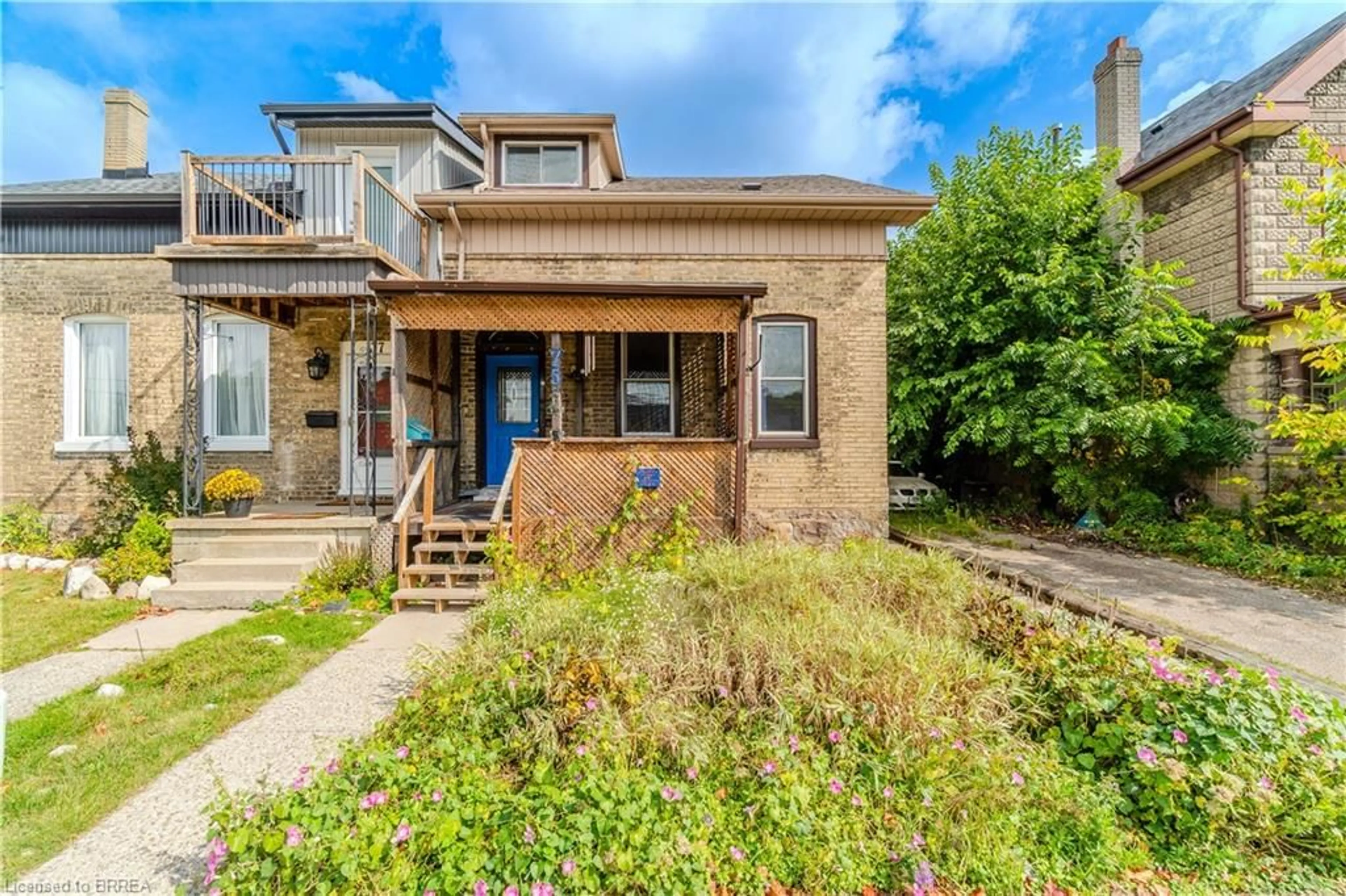 Home with brick exterior material, street for 75 Willow St, Paris Ontario N3L 2K8