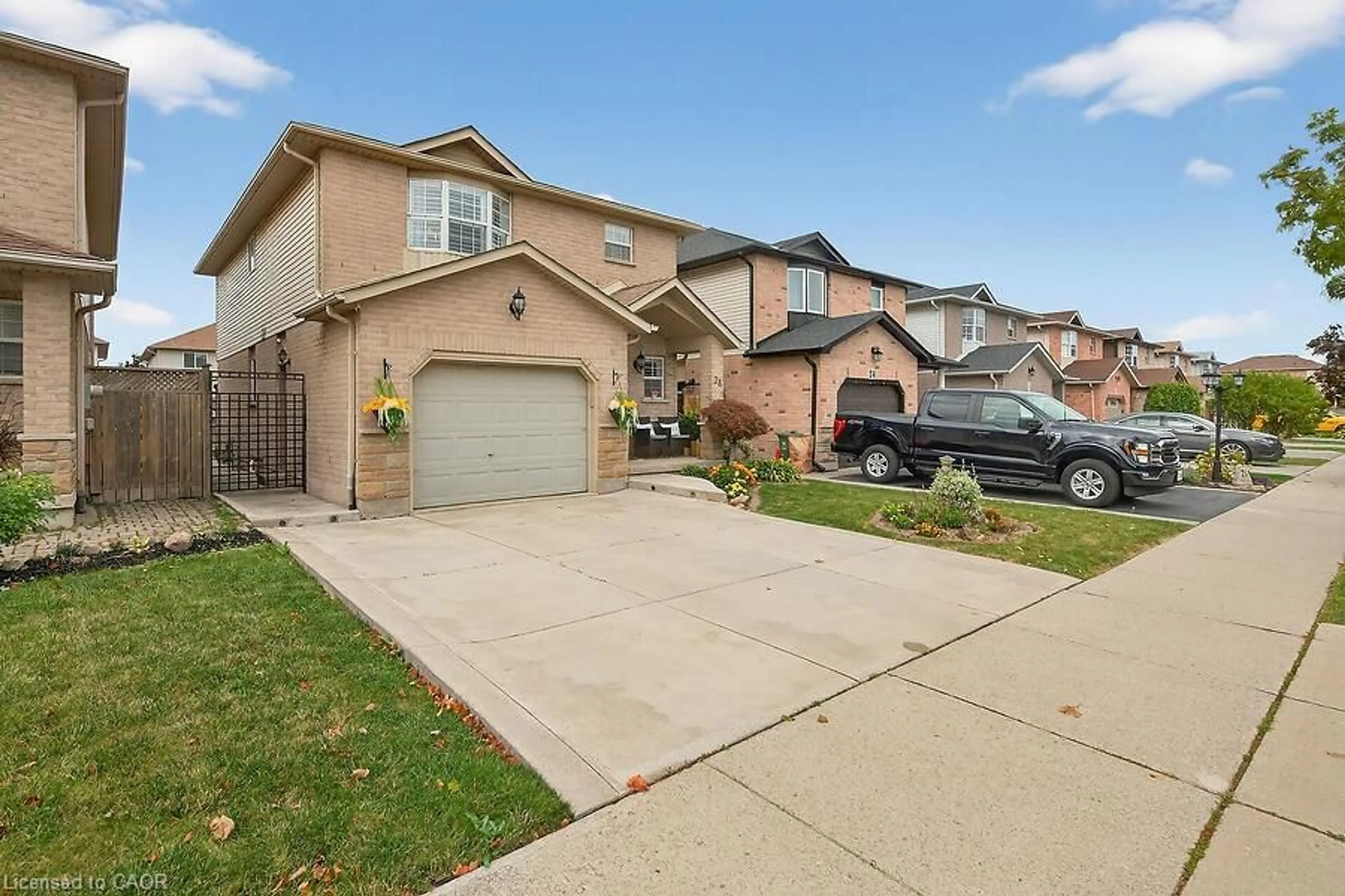 Unknown for 28 Woodbank St, Hamilton Ontario L8J 3Y4