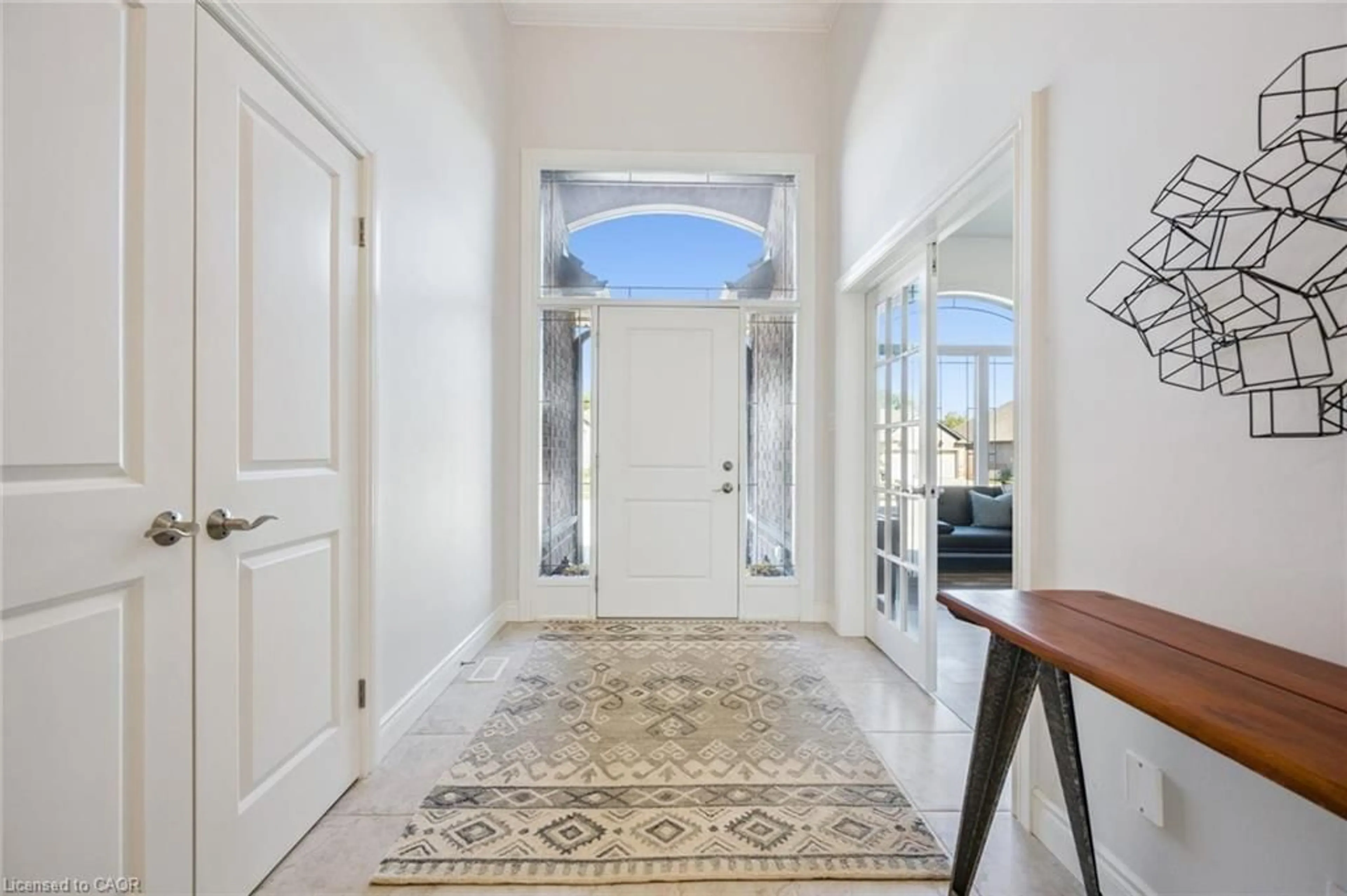 Indoor entryway for 530 Krotz St, Listowel Ontario N4W 0E4