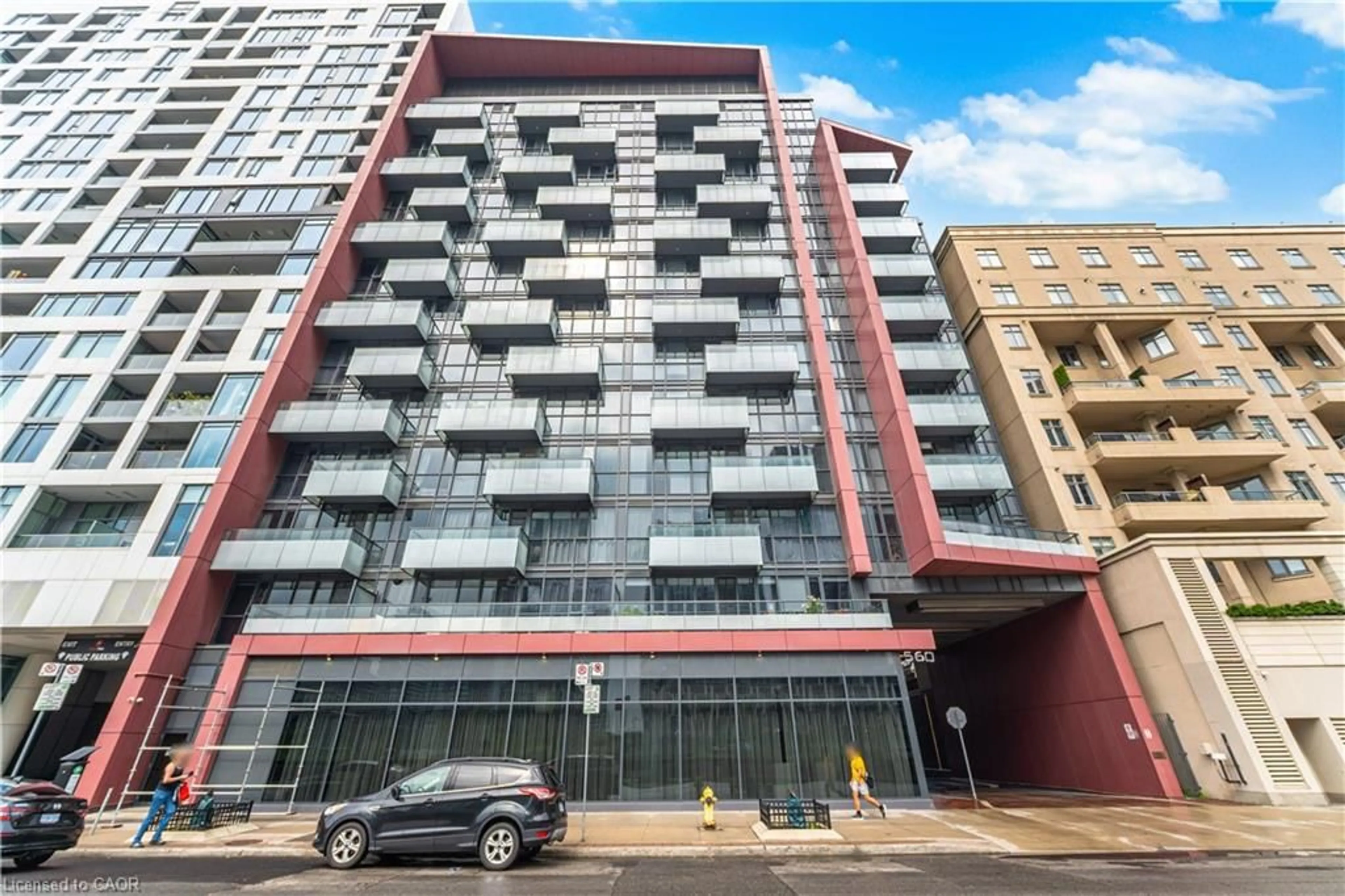 Indoor foyer for 560 Front St #821, Toronto Ontario M5V 1C1