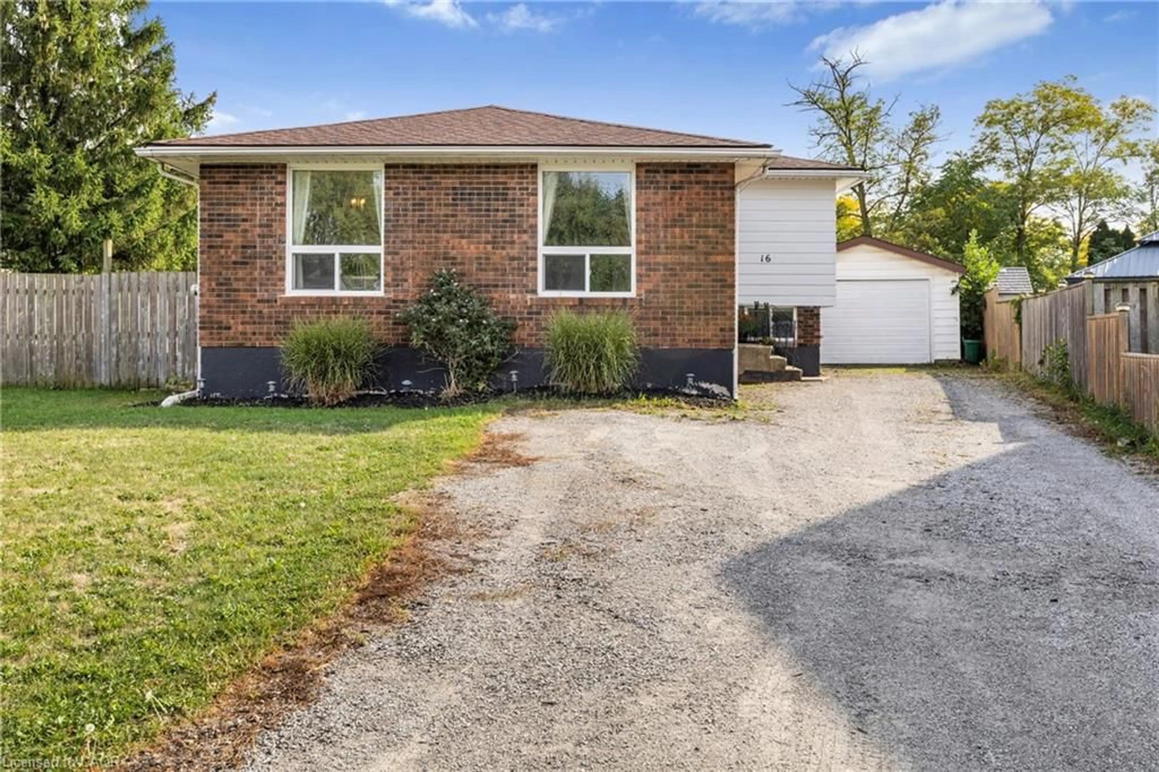 Home with brick exterior material, street for 16 Roxborough Crt, St. Catharines Ontario L2M 6E3