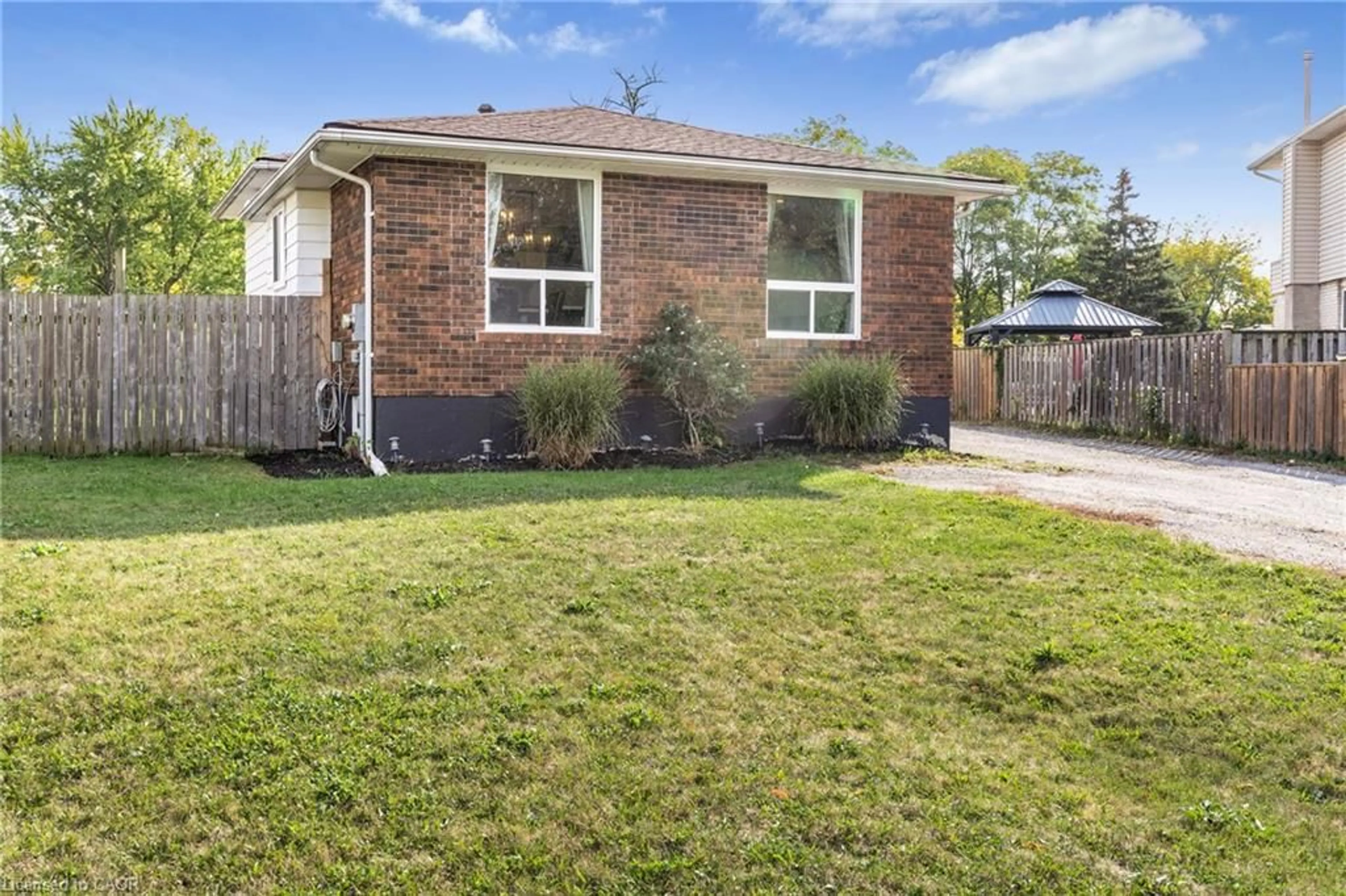Home with brick exterior material, street for 16 Roxborough Crt, St. Catharines Ontario L2M 6E3